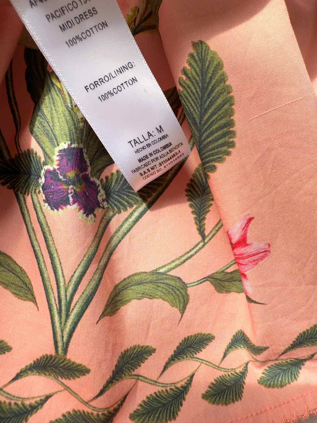 现货‼️‼️🛒款号1/泡泡袖钉珠连衣裙✨Agua by Agua Bendita，棉布花卉印花，法式宫廷