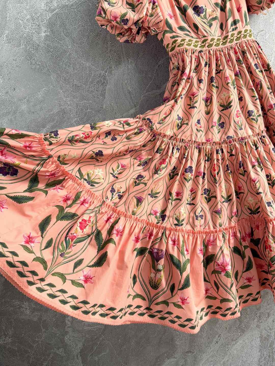 现货‼️‼️🛒款号1/泡泡袖钉珠连衣裙✨Agua by Agua Bendita，棉布花卉印花，法式宫廷