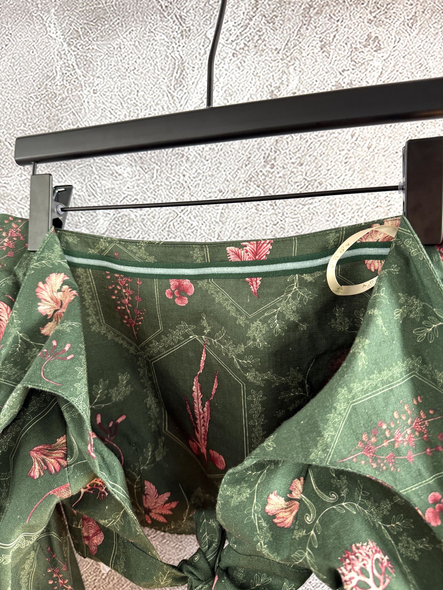 现货‼️‼️🛒款号2/上衣✨来自南美洲哥伦比亚的Agua by Agua Bendita～亚麻腰果热带印