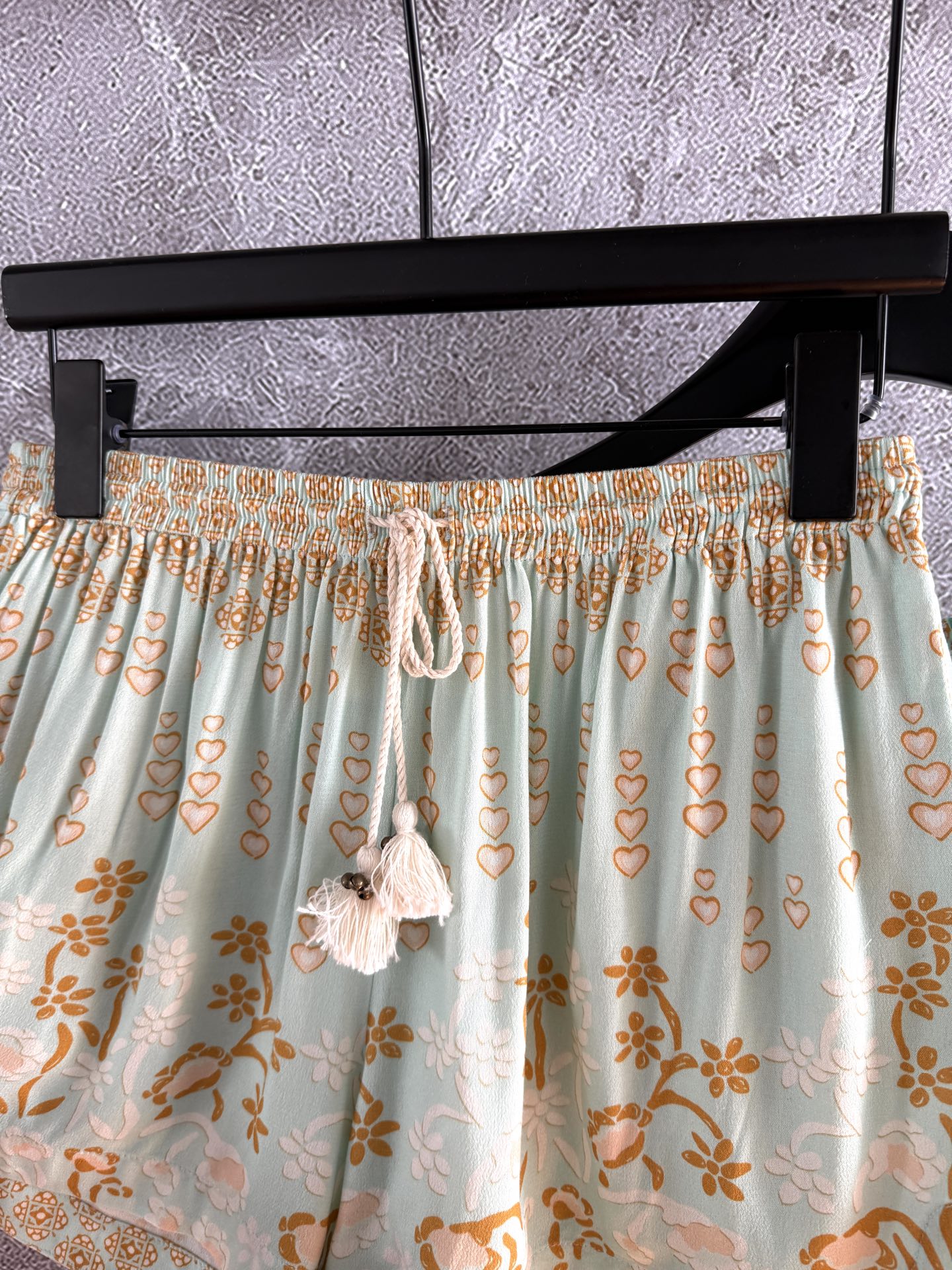 现货‼️‼️🛒款号20100/印花麦穗套装✨上衣材质棉，短裤粘胶纤维，不拆码、一套出售‼️全身定位裁片印