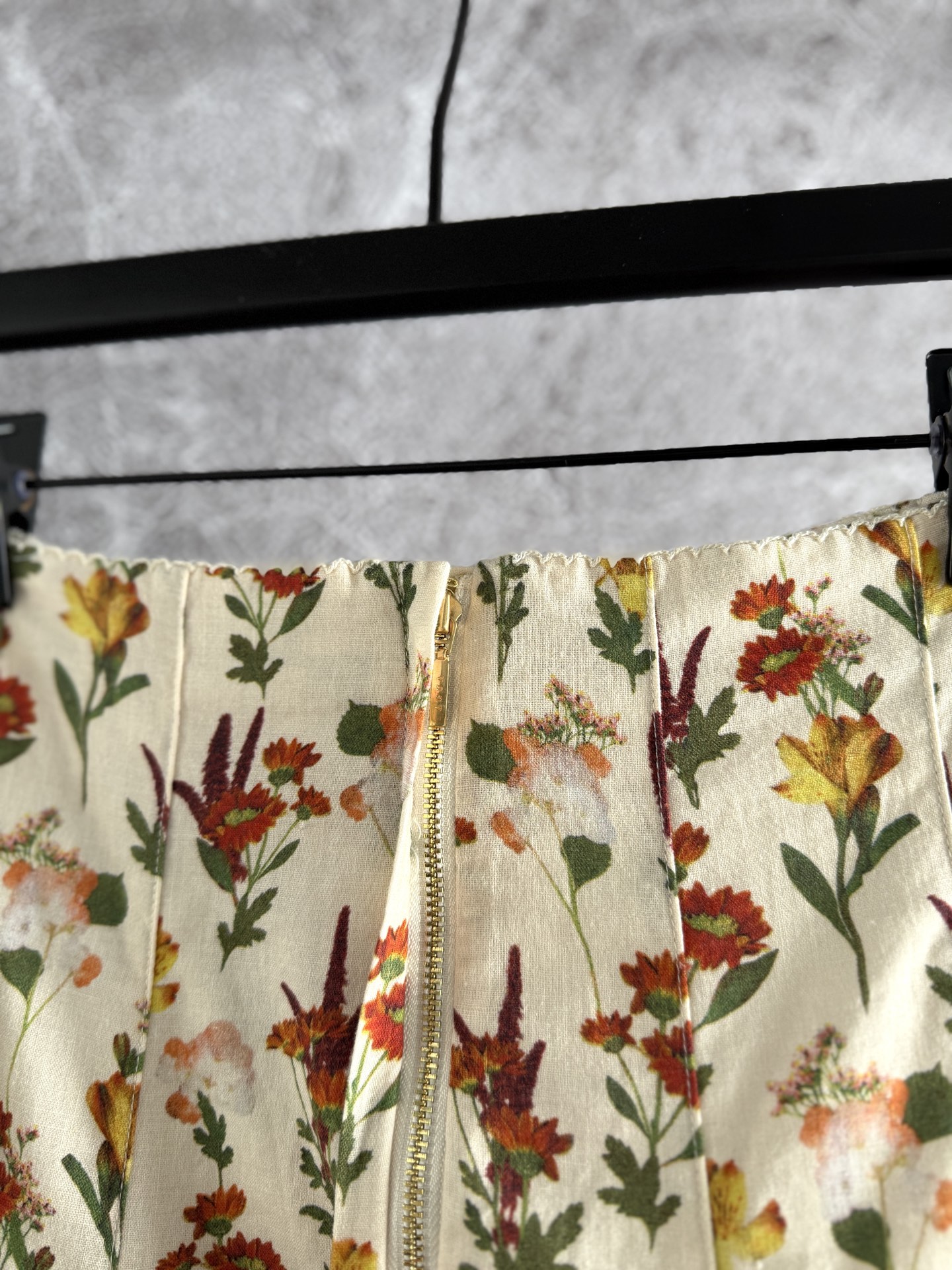 现货‼️‼️/鱼尾半裙✨Agua by Agua Bendita以花卉和色彩为设计灵感，延续亚麻天然材质