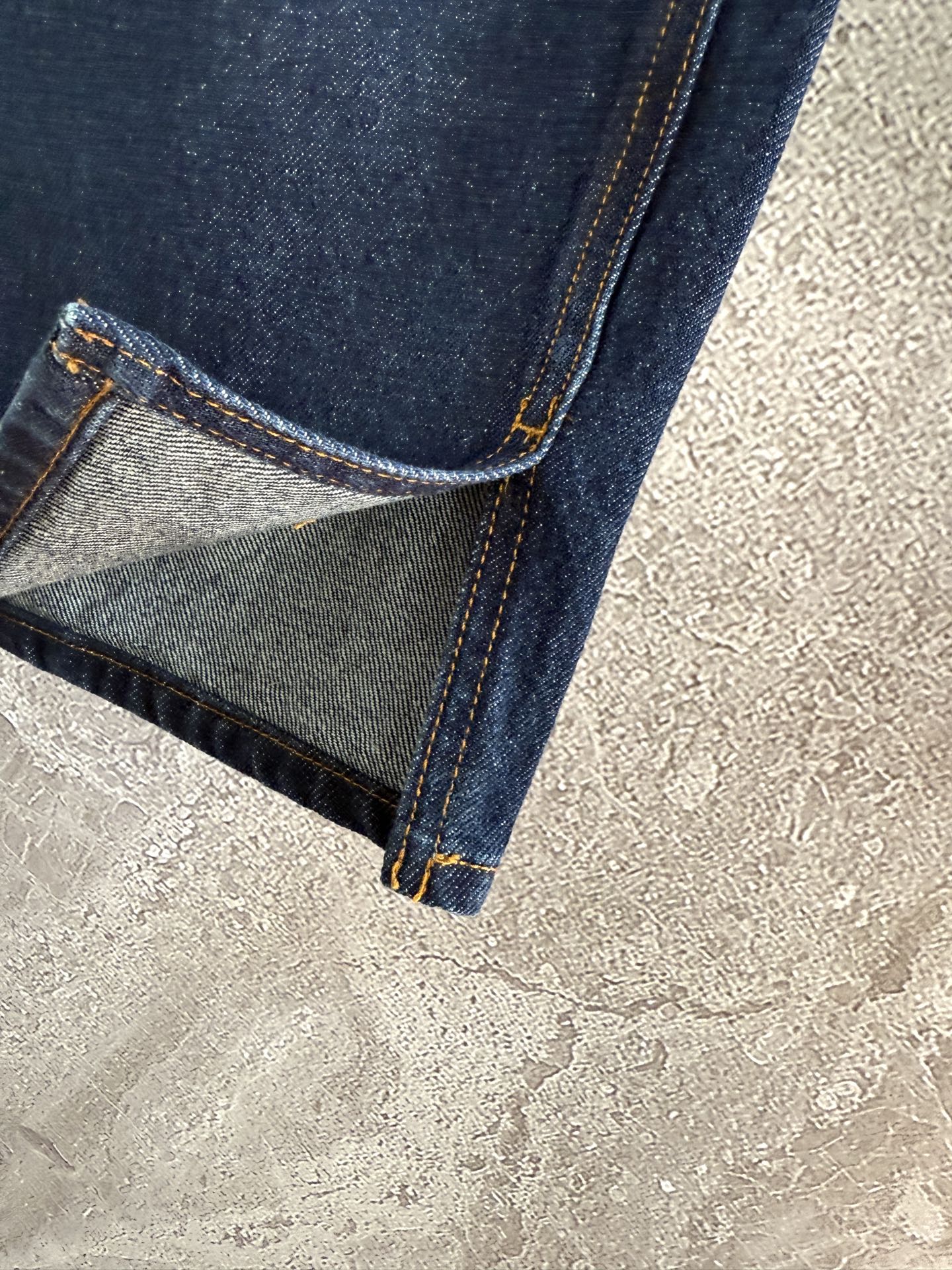 现货‼️‼️🛒款号1/老花腰牛仔裤✨色织老花帆布边饰男友式牛仔裤，四季厚度的那种，全棉牛仔轻微弹力，上身