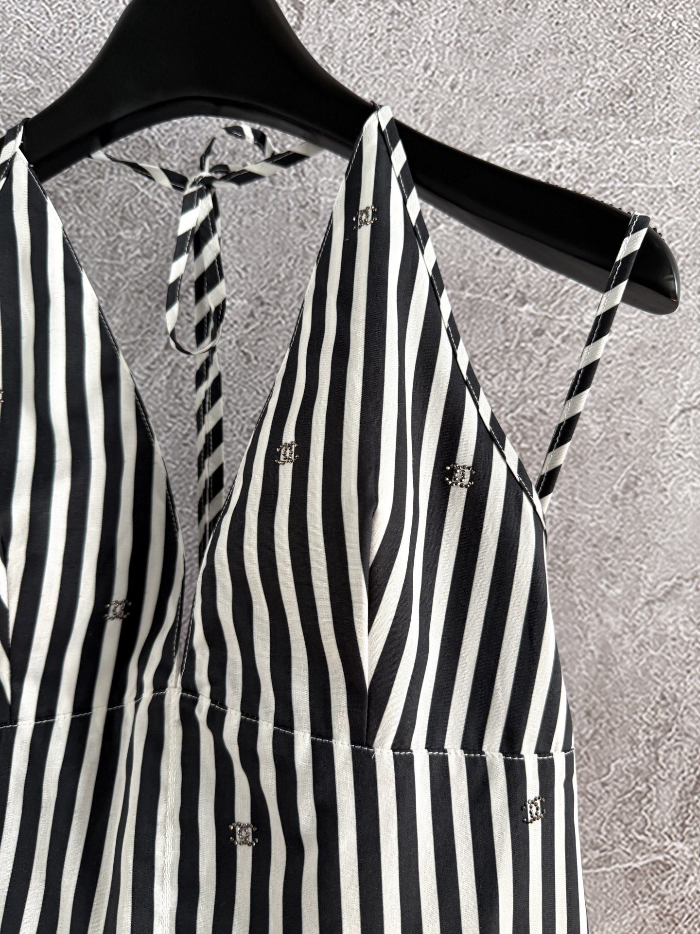 Precise Details in P759 Dress with Cash: Coco Beach Series Rare Find. - 图片 3