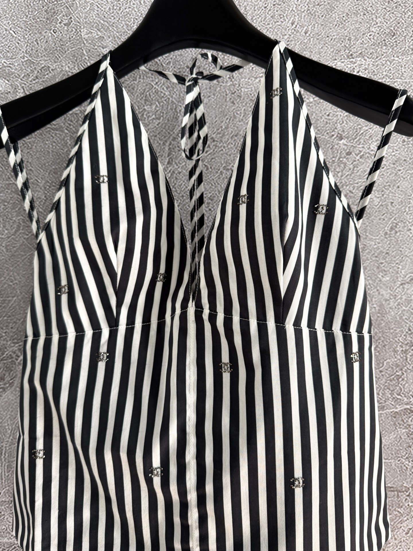 Precise Details in P759 Dress with Cash: Coco Beach Series Rare Find. - 图片 4