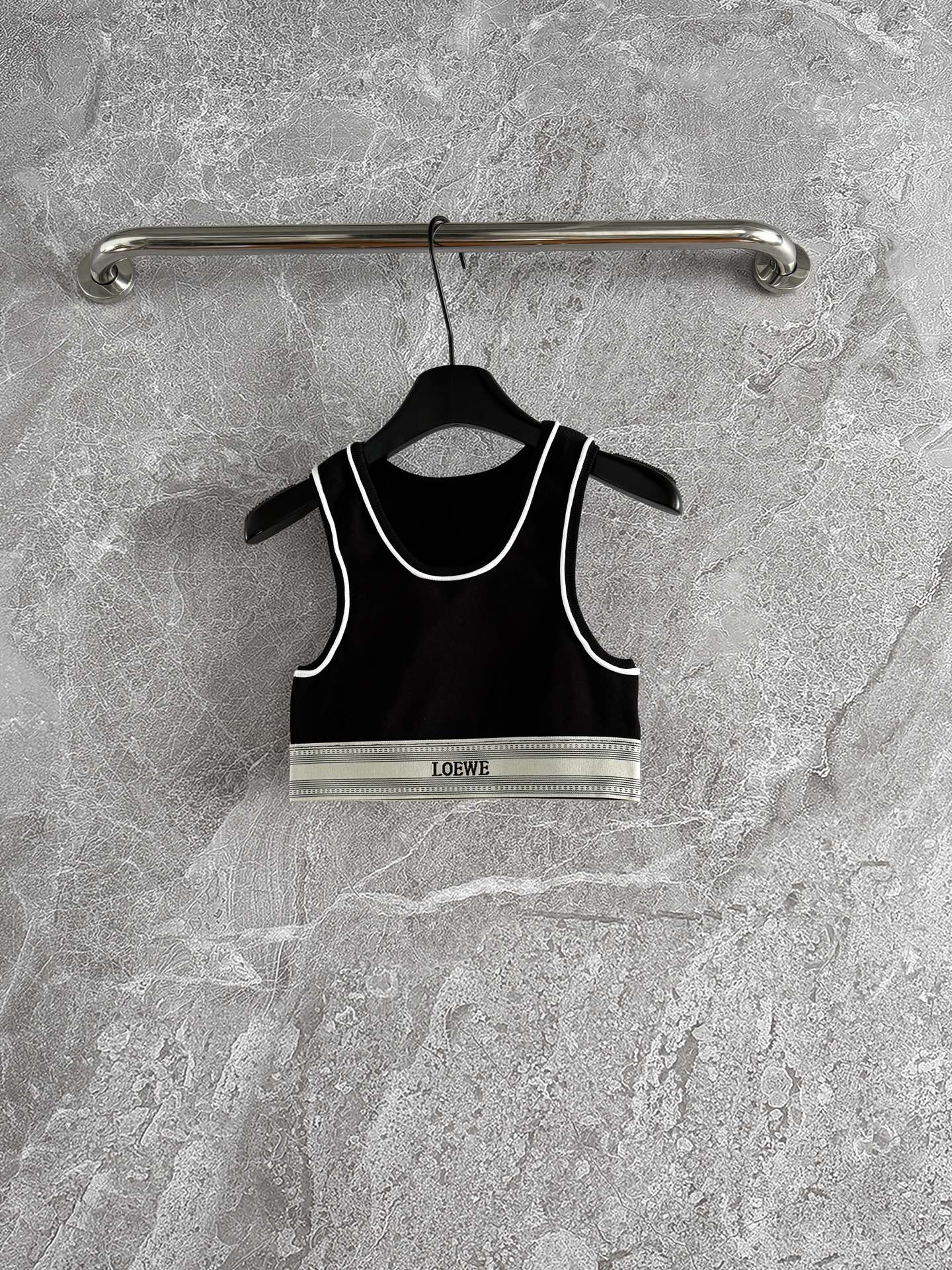 现货‼️‼️🛒款号301/运动背心✨采用轻质紧凑粘胶纤维针织面料制作，独家定做高弹提花松紧织带，质感真的