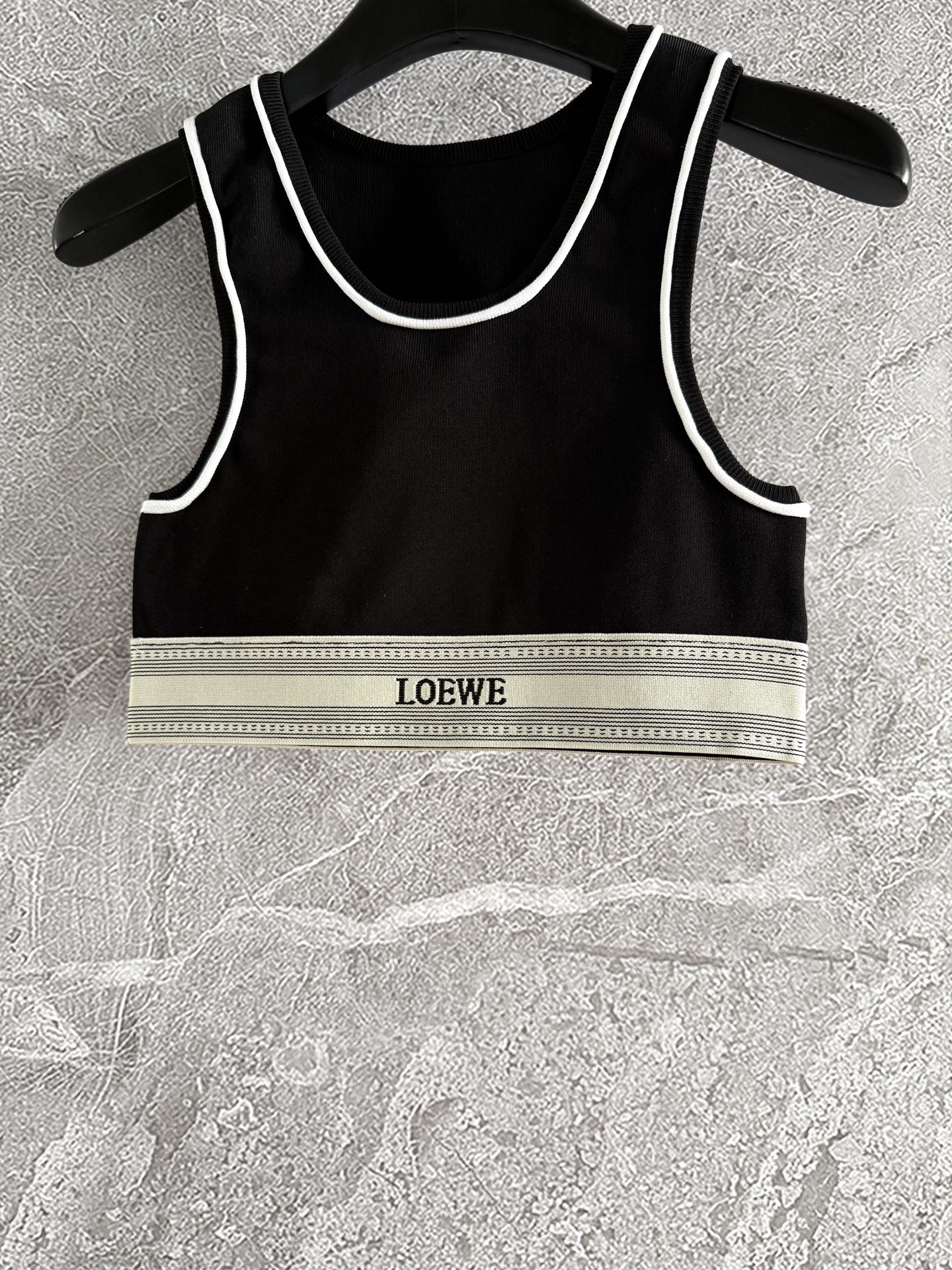 现货‼️‼️🛒款号301/运动背心✨采用轻质紧凑粘胶纤维针织面料制作，独家定做高弹提花松紧织带，质感真的