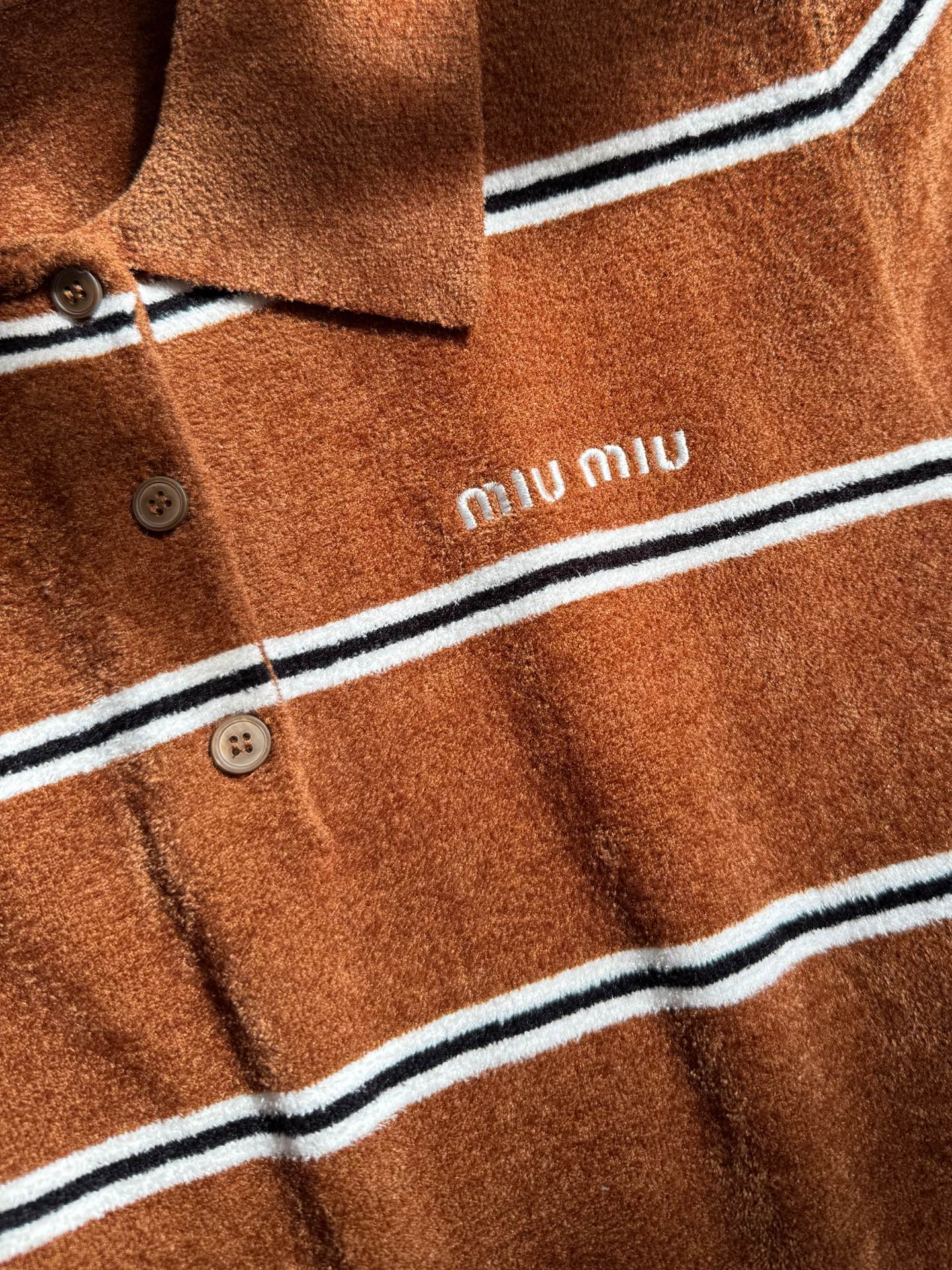 现货‼️‼️🛒款号3/高腰polo衫✨属于毛织，因为颜色太特别了，有质感的饱和度，只能定染色，周期长，但