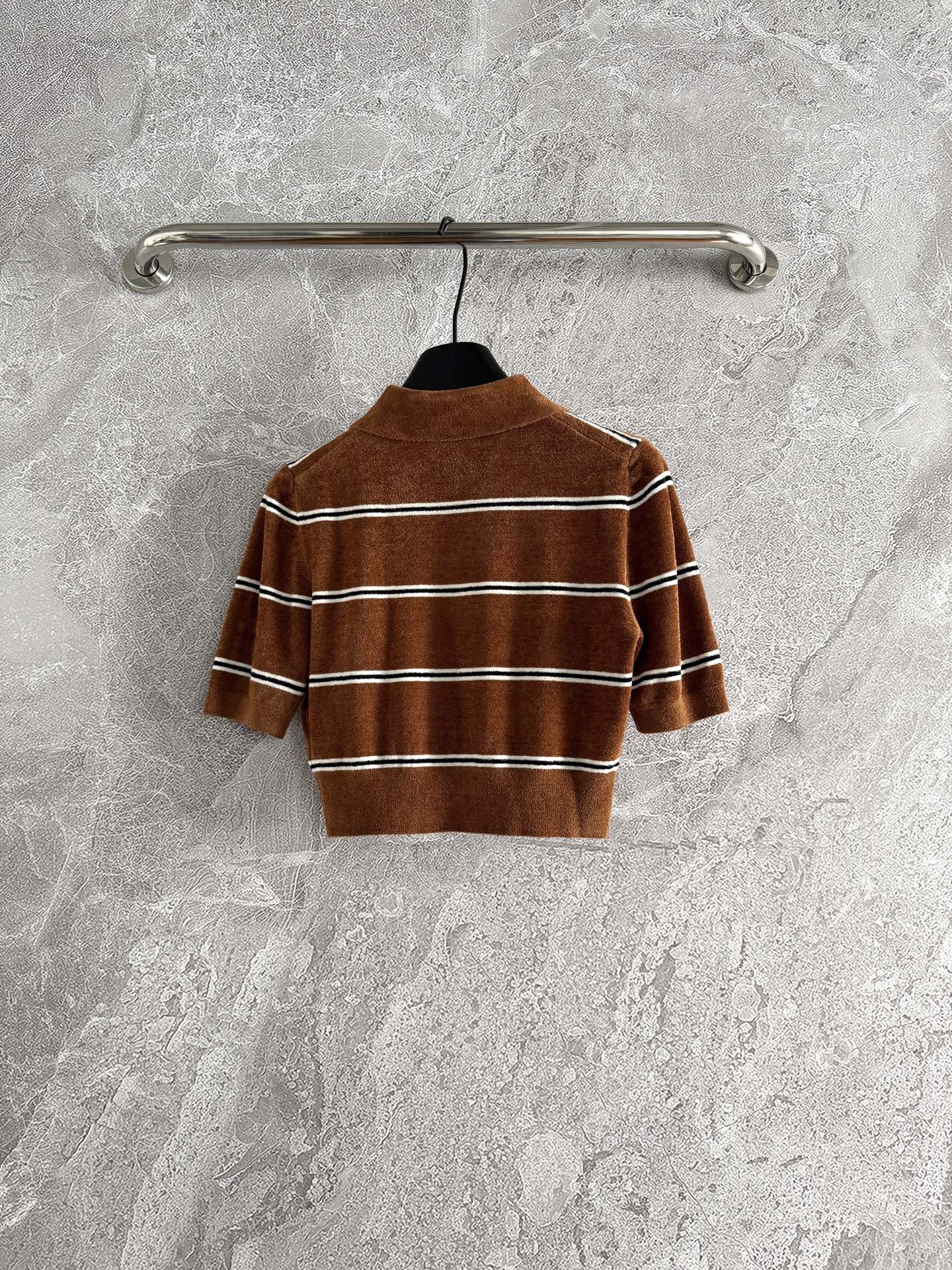 现货‼️‼️🛒款号3/高腰polo衫✨属于毛织，因为颜色太特别了，有质感的饱和度，只能定染色，周期长，但