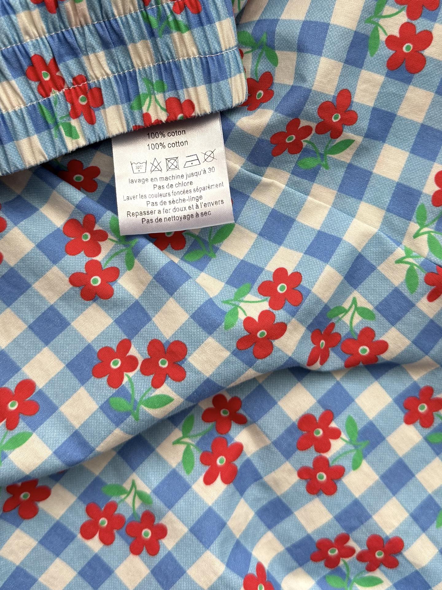 现货‼️‼️/碎花休闲裤✨印花清爽利落的穿衣态度，非常好穿 上身很轻感，全棉格纹小花印花，色彩鲜明 很有