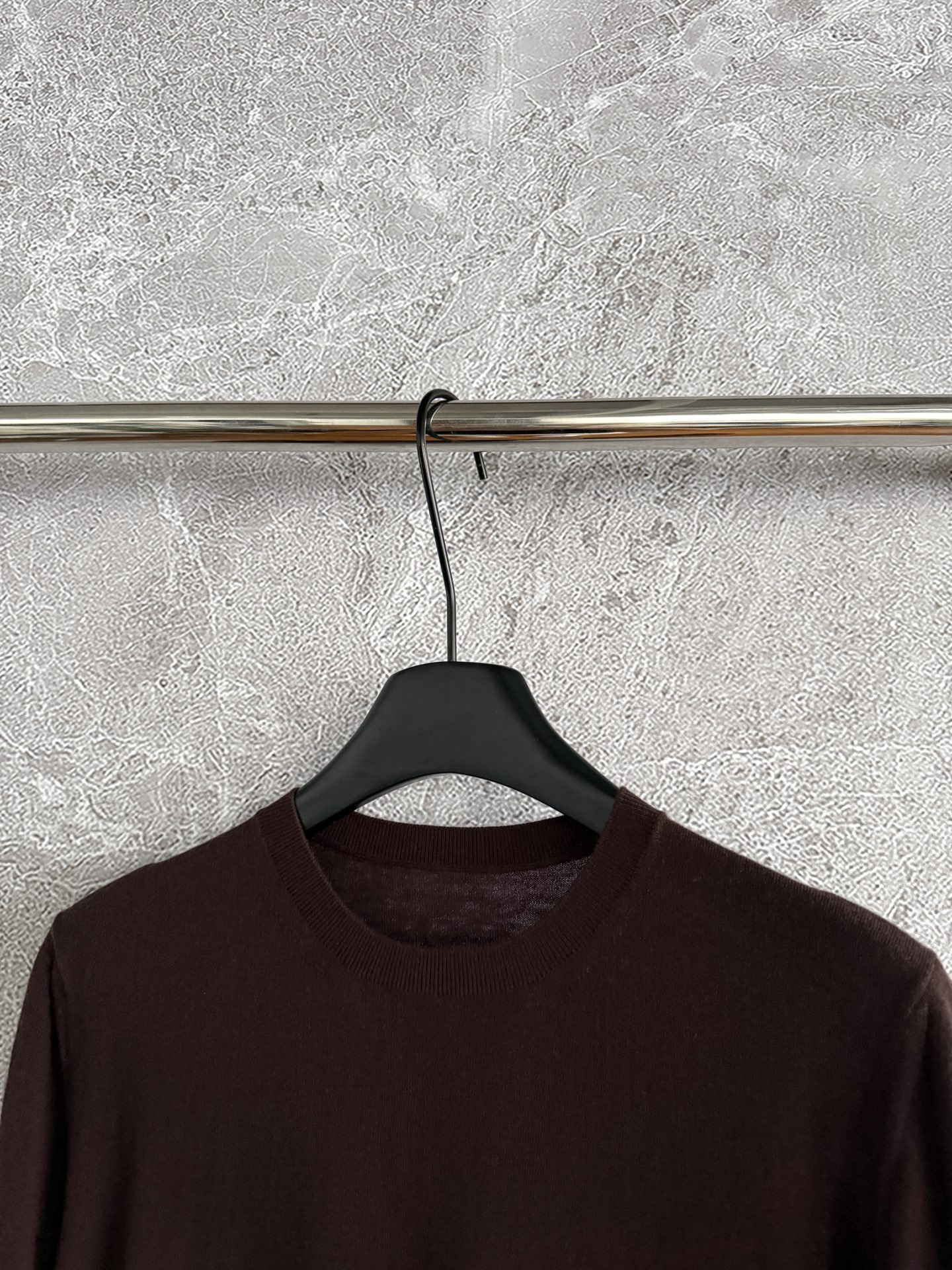 “Breathable Old Money T-shirts: Comfortable and Versatile Summer Wear in S M L” - 图片 2