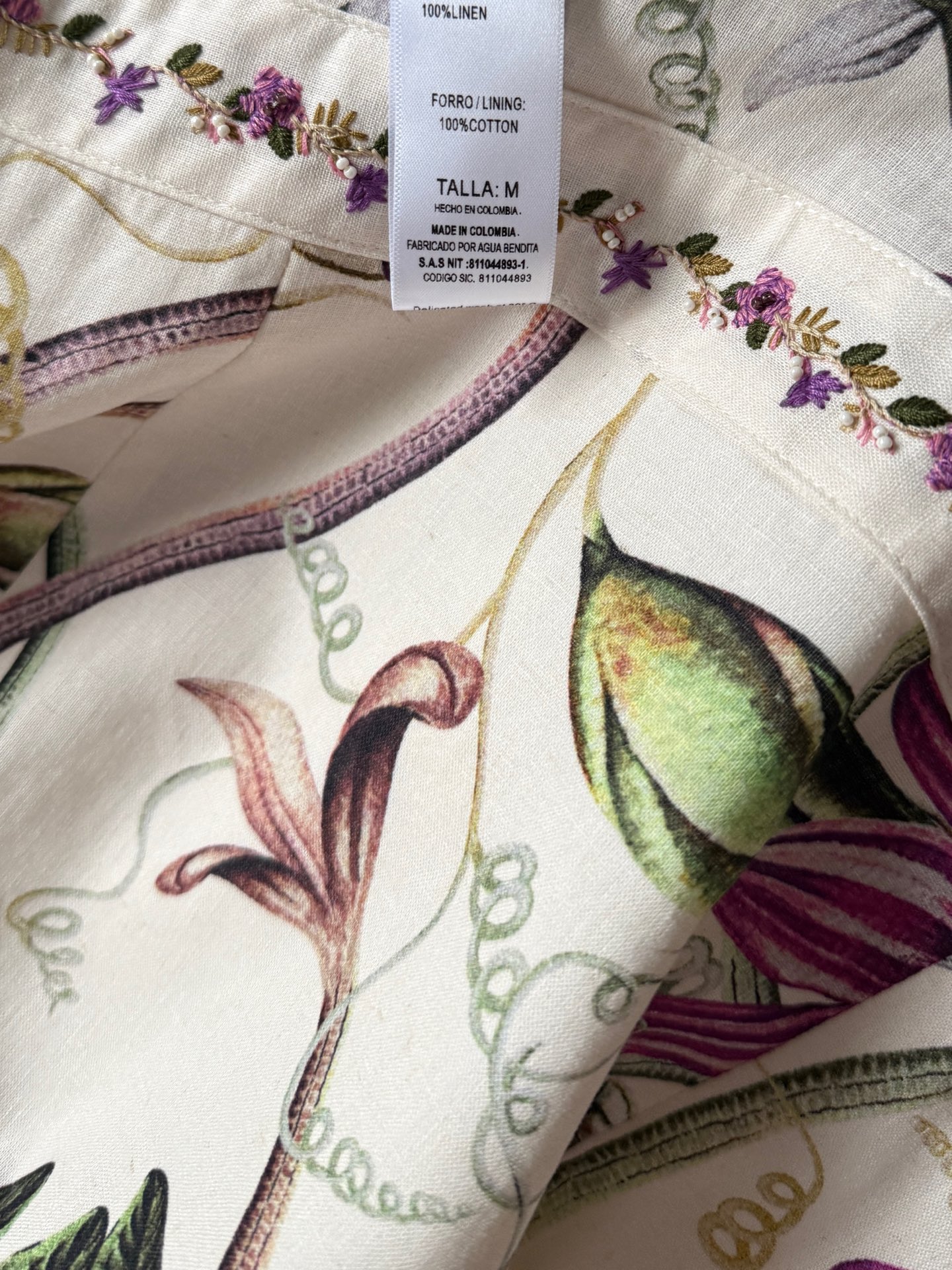 现货‼️‼️🛒款号8/花束连衣裙✨Agua ✘ 2026💐揉碎了的光倾泻在翩翩裙摆，细节太美好了，手工绣