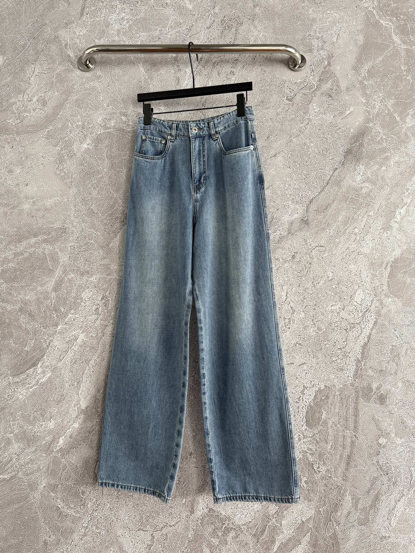 现货‼️‼️/拆旧口袋牛仔裤✨看上去很像vtg店里淘的旧裤子，非常有味道，超软丹宁牛仔面料，薄、软、透气