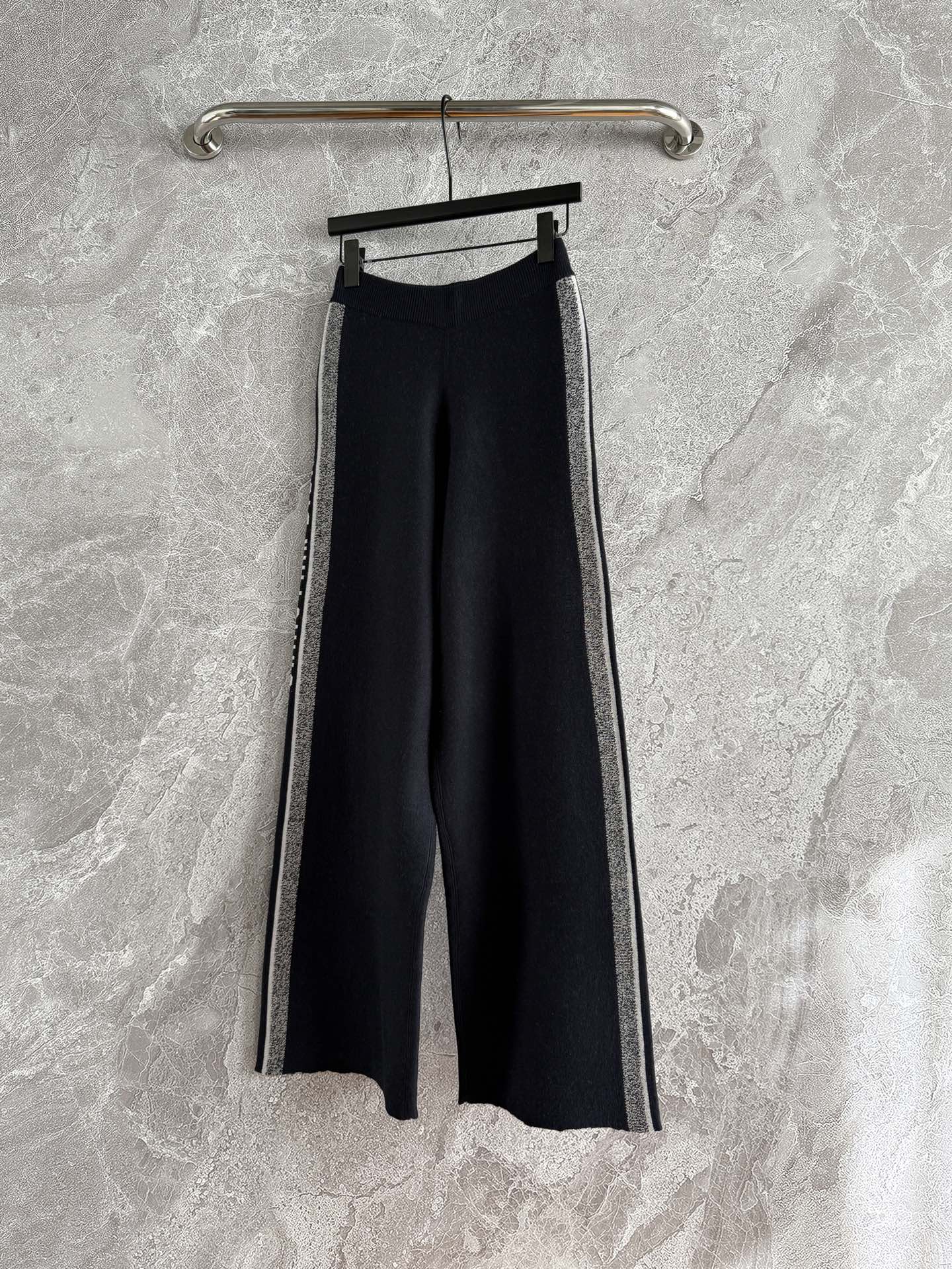 现货‼️‼️🛒款号91/双面针织长裤✨经典款双面羊绒裤，经典Oblique嵌织提花，可两面穿，饰以同色调