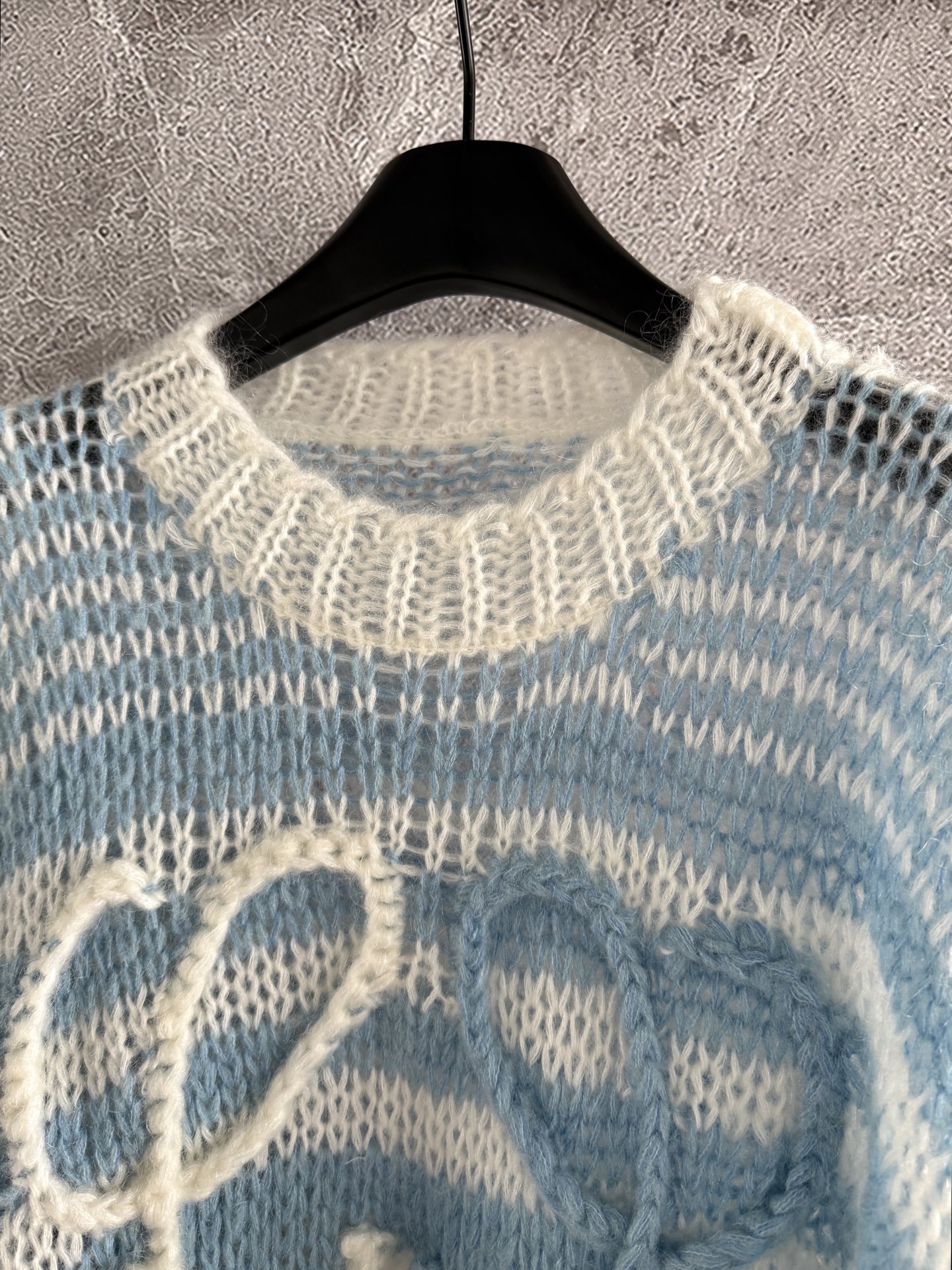 现货‼️‼️/蓝色马海毛毛衣✨定染⚠️这个颜色只有定染才能✓上色，轻质地马海毛混纺针织衫，宽松阔版型，🐏