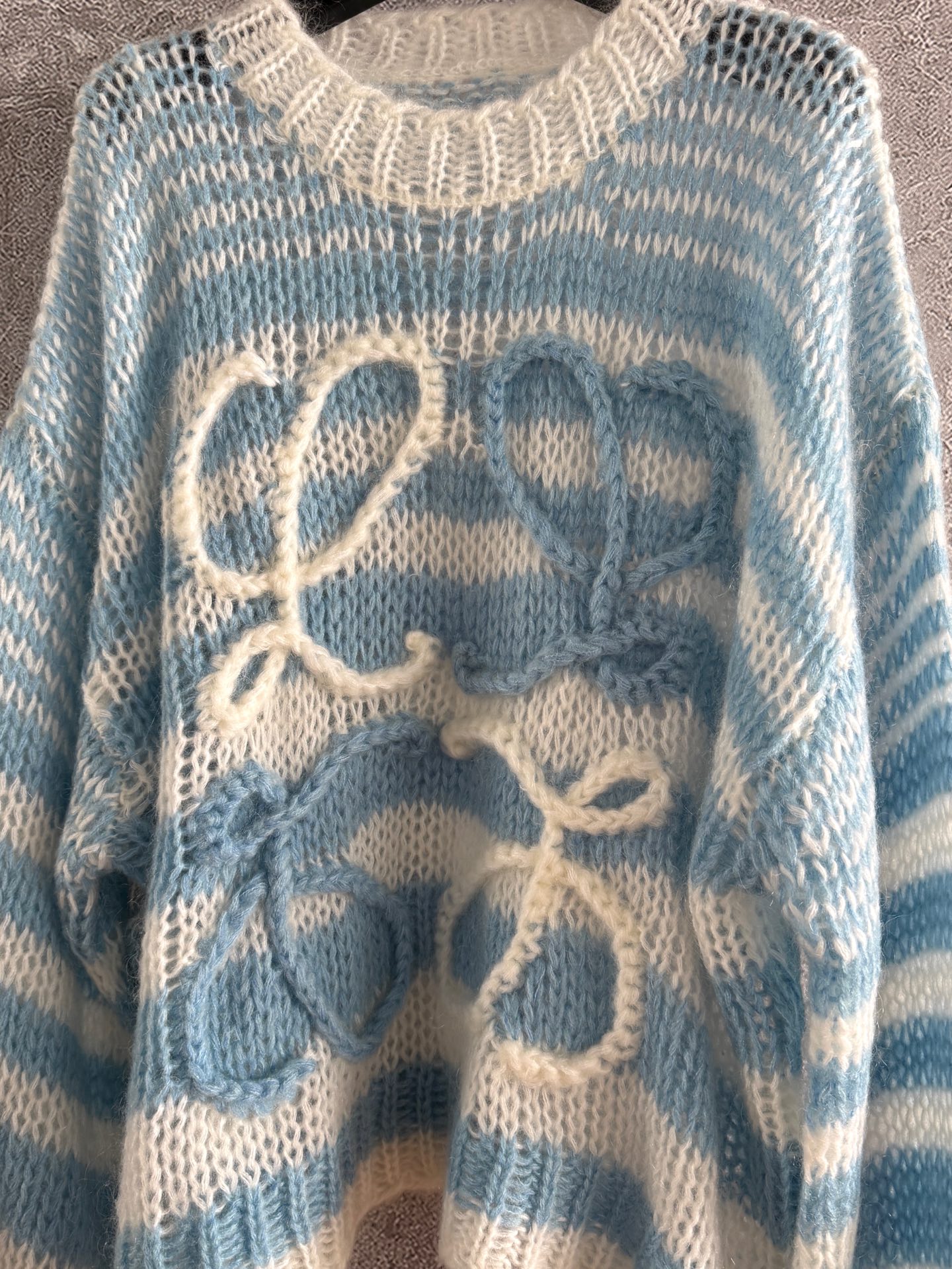 现货‼️‼️/蓝色马海毛毛衣✨定染⚠️这个颜色只有定染才能✓上色，轻质地马海毛混纺针织衫，宽松阔版型，🐏