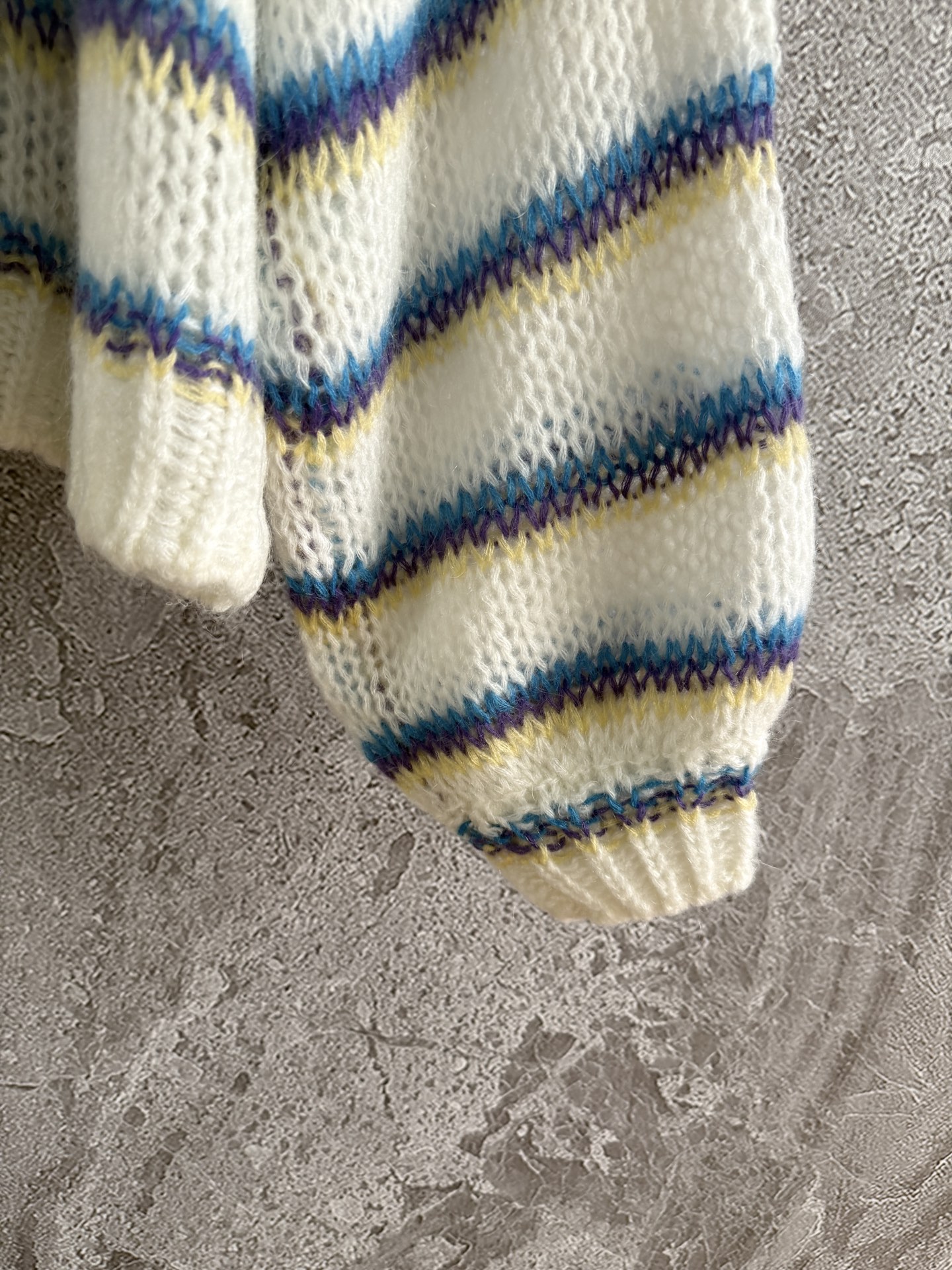 渐色马海毛毛衣✨轻质地马海毛混纺针织衫，宽松阔版型，🐏真正的马海毛绒毛长，富有弹力 轻盈蓬松，柔软丰盈 