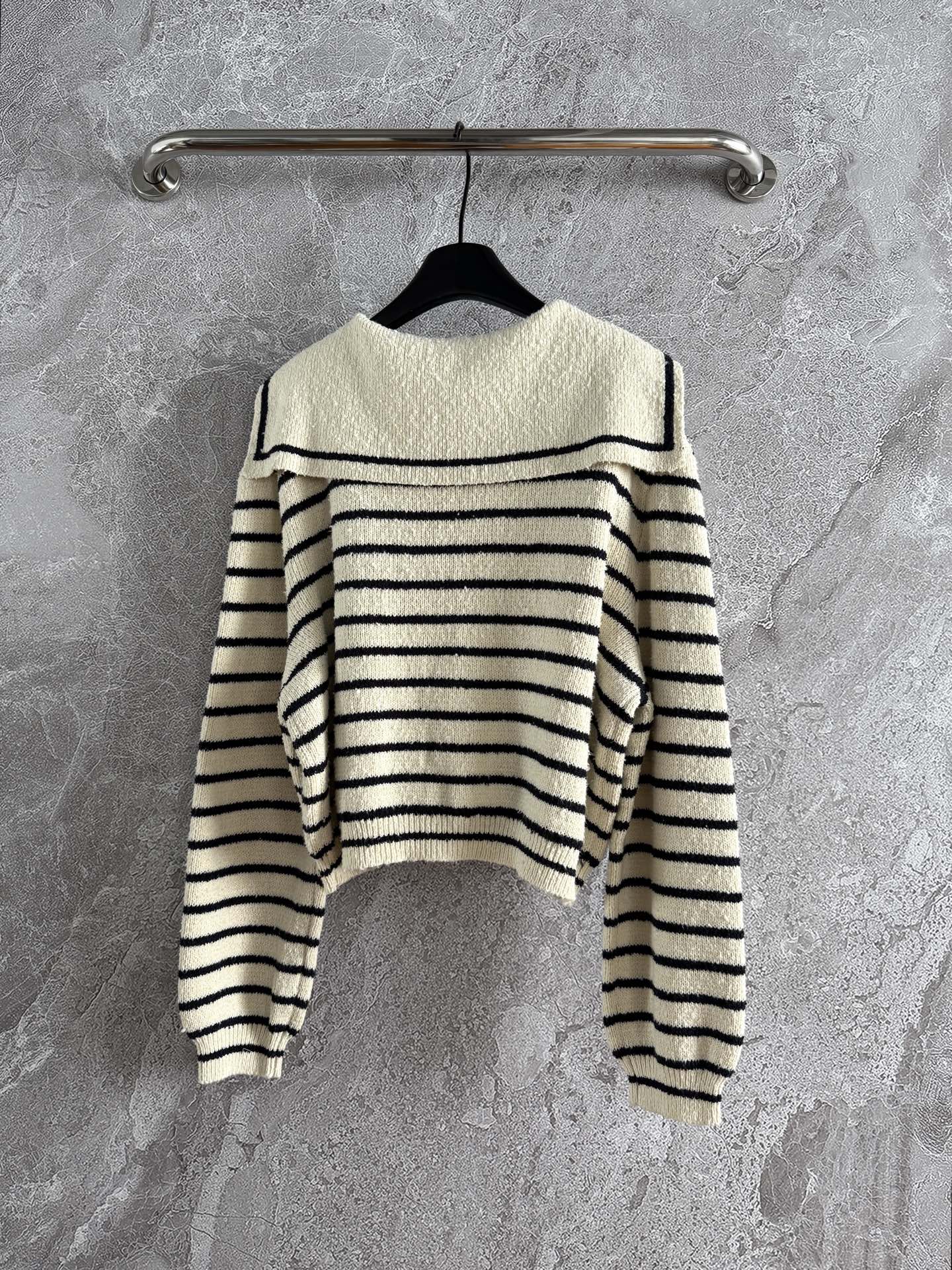 海军领条纹针织衫✨2026早春、合股圈圈花纱颗粒饱满，定染色系 我们还是坚持想做得更好些，路遥知马力，不