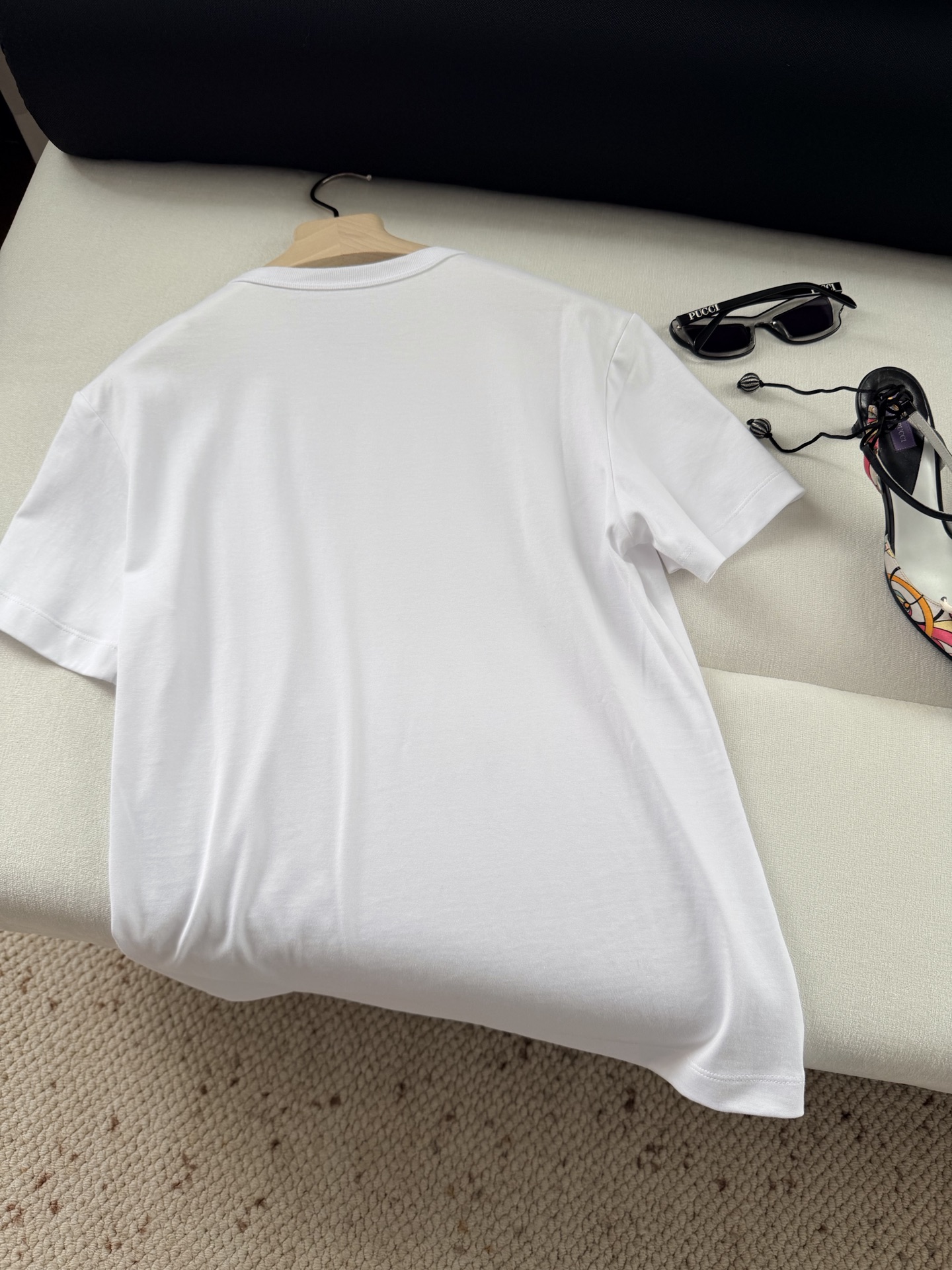 现货‼️‼️🛒款号W25/logo图案印花t恤✨白色微标印花，采用平纹棉质针织面料制作，螺纹圆领 短袖直