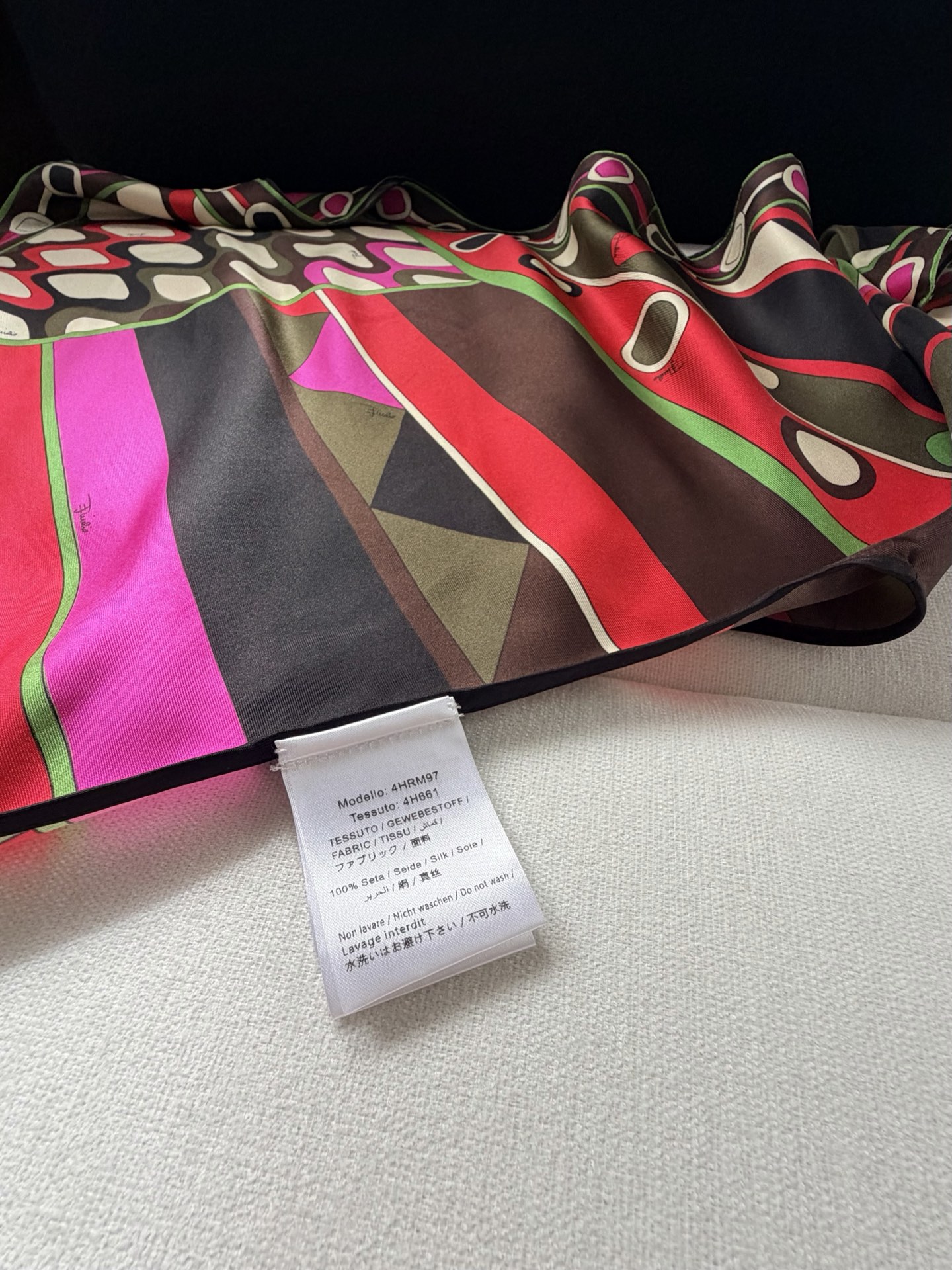 现货‼️‼️/Vivara印花罩衫✨16姆斜纹真丝面料（无闭合）套头，前后片幅定位印花图案，勾勒出对比鲜