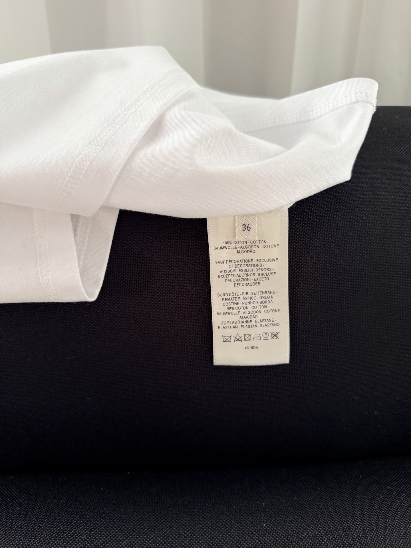 现货‼️‼️🛒款号L2/口袋刺绣t恤✨100%棉质、螺纹拼接饰边圆领，前袋饰有H Mosaique精致刺