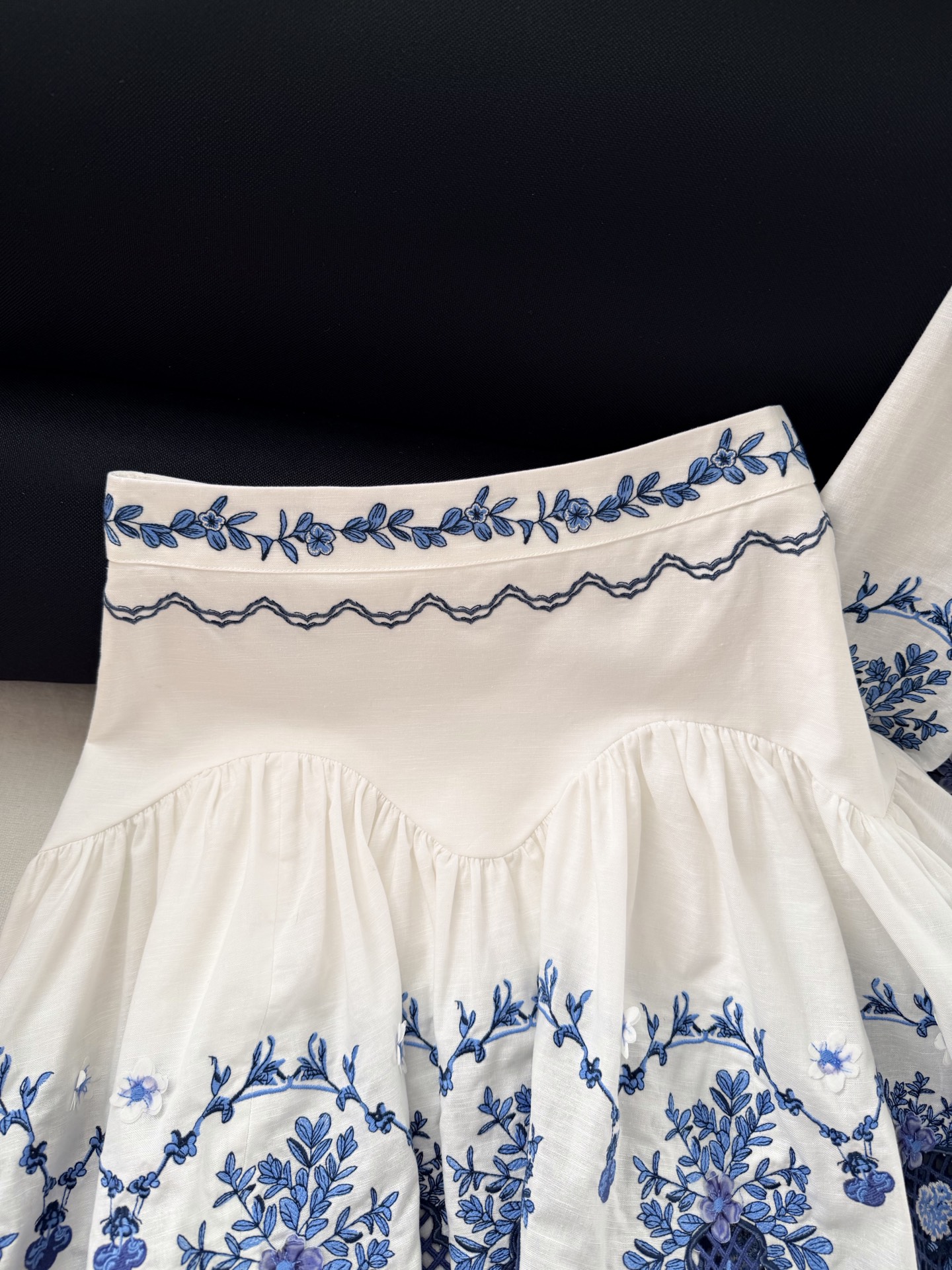 现货‼️‼️🛒款号W/镂空绣花半裙✨Agua ✘ 2026💐早春风光已至！打破高定与成衣的边界，兼具质感