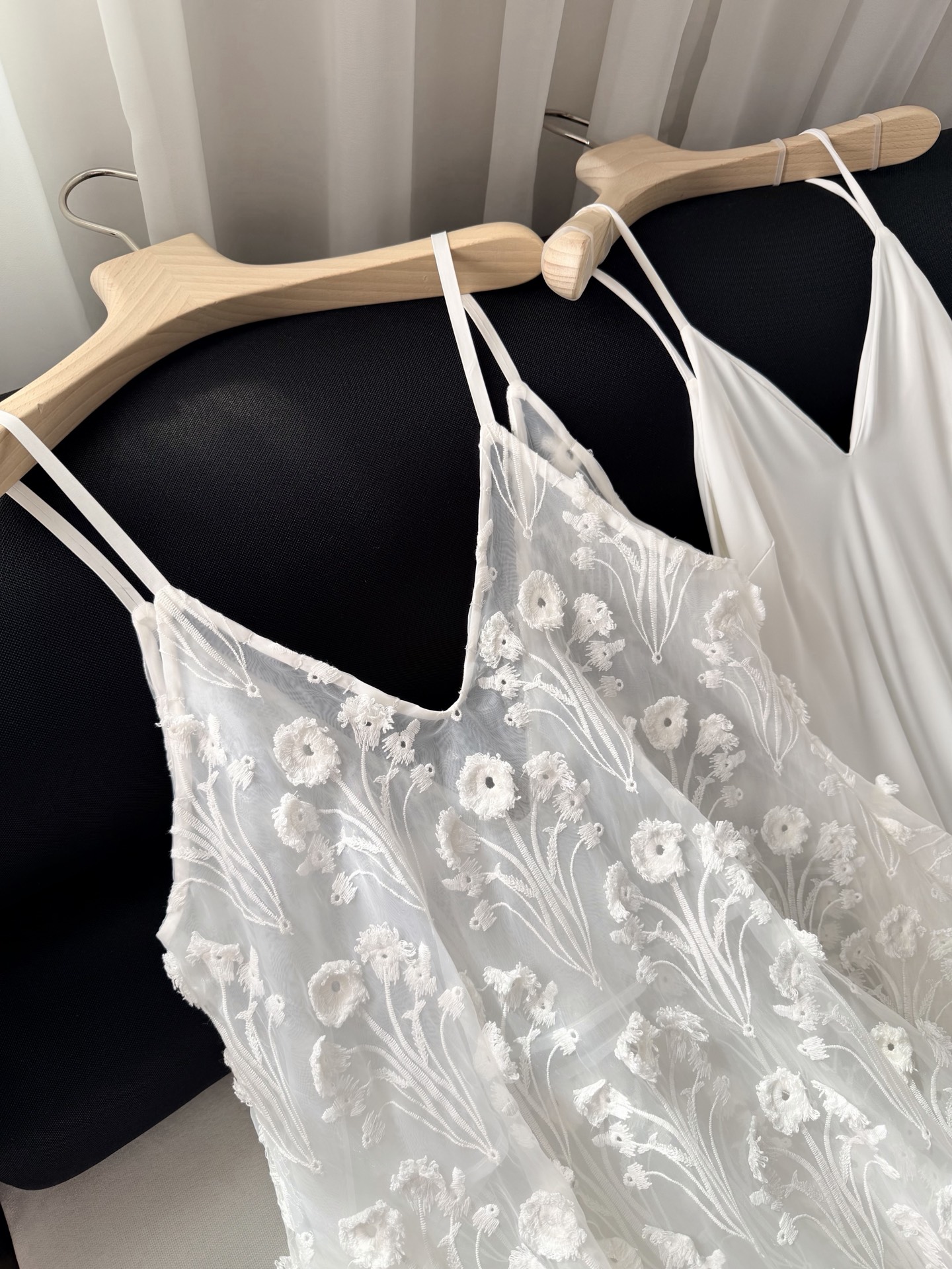 现货‼️‼️🛒款号W2505/刺绣欧根纱连衣裙✨Agua ✘ 2026💐早春风光已至！山茶白、立体浮雕流