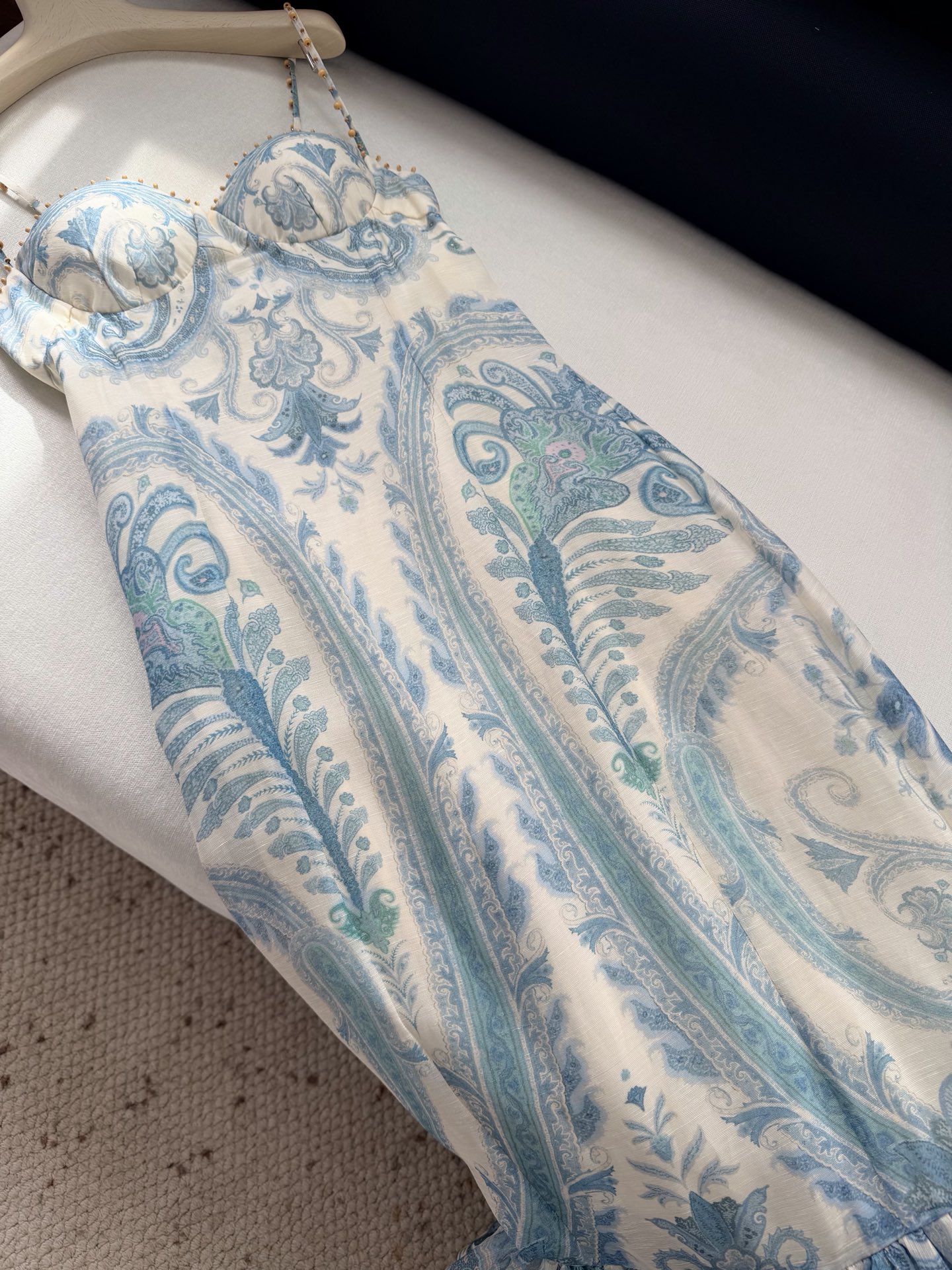 现货‼️‼️🛒款号W25/美人鱼🧜🏻‍♀️连衣裙✨绿松石佩斯利花纹吊带鱼尾连衣裙，定制木制圆珠手缝，高腰