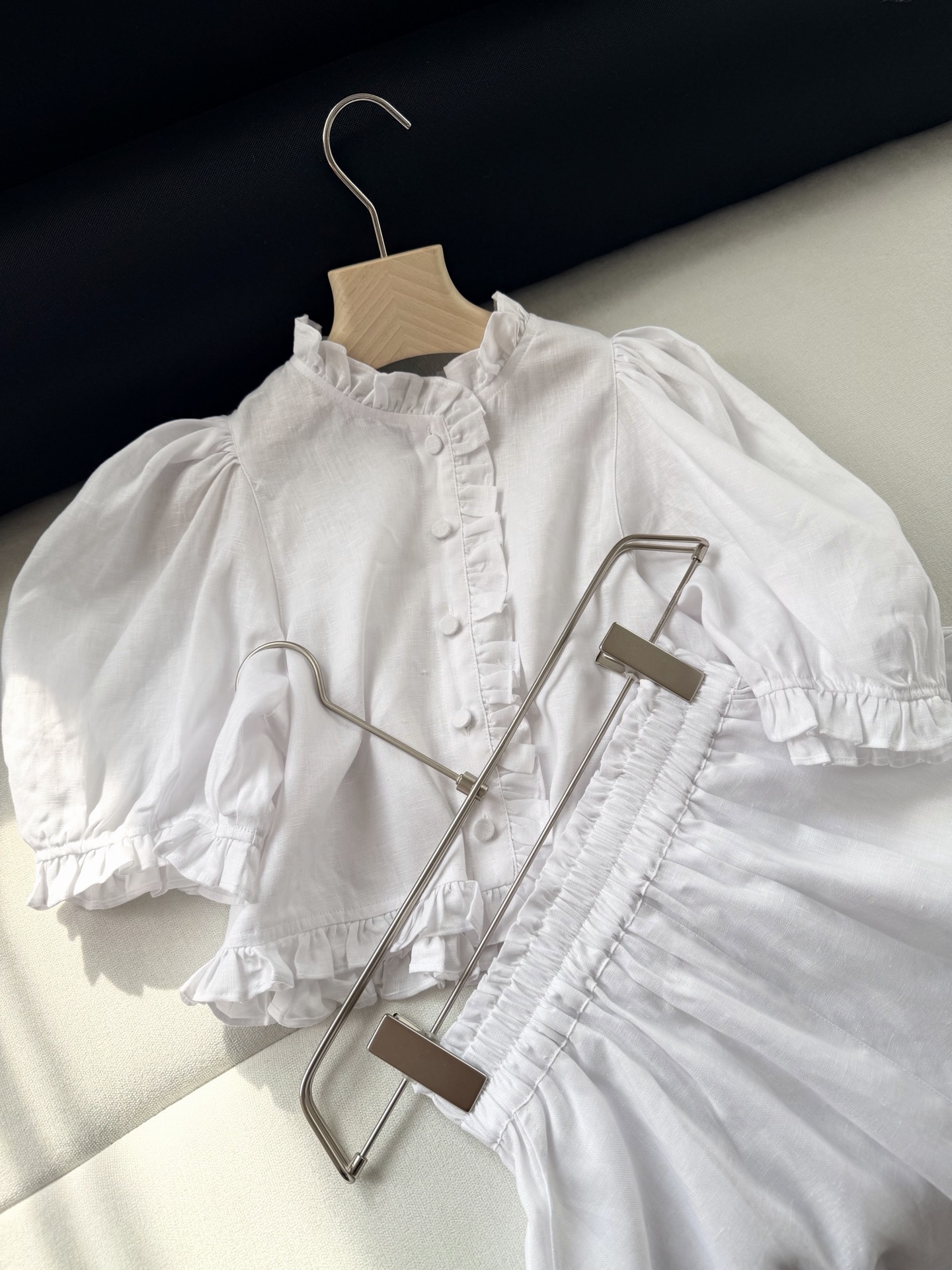 现货‼️‼️🛒款号123/亚麻度假套装✨一套出，不拆码，干爽、细腻、有筋骨的亚麻材质，2025早春新款，