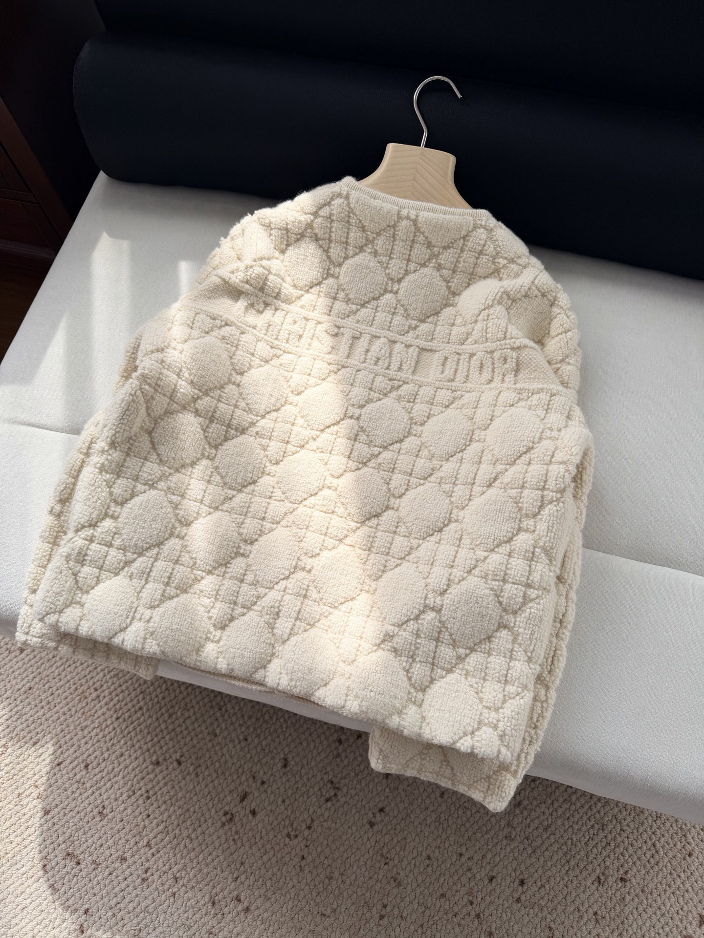 现货‼️‼️/藤格纹针织外套✨迪丽热巴同款，很有分量感的夹克，不想跟别人卷价格，衣服只载体而已，区分品质