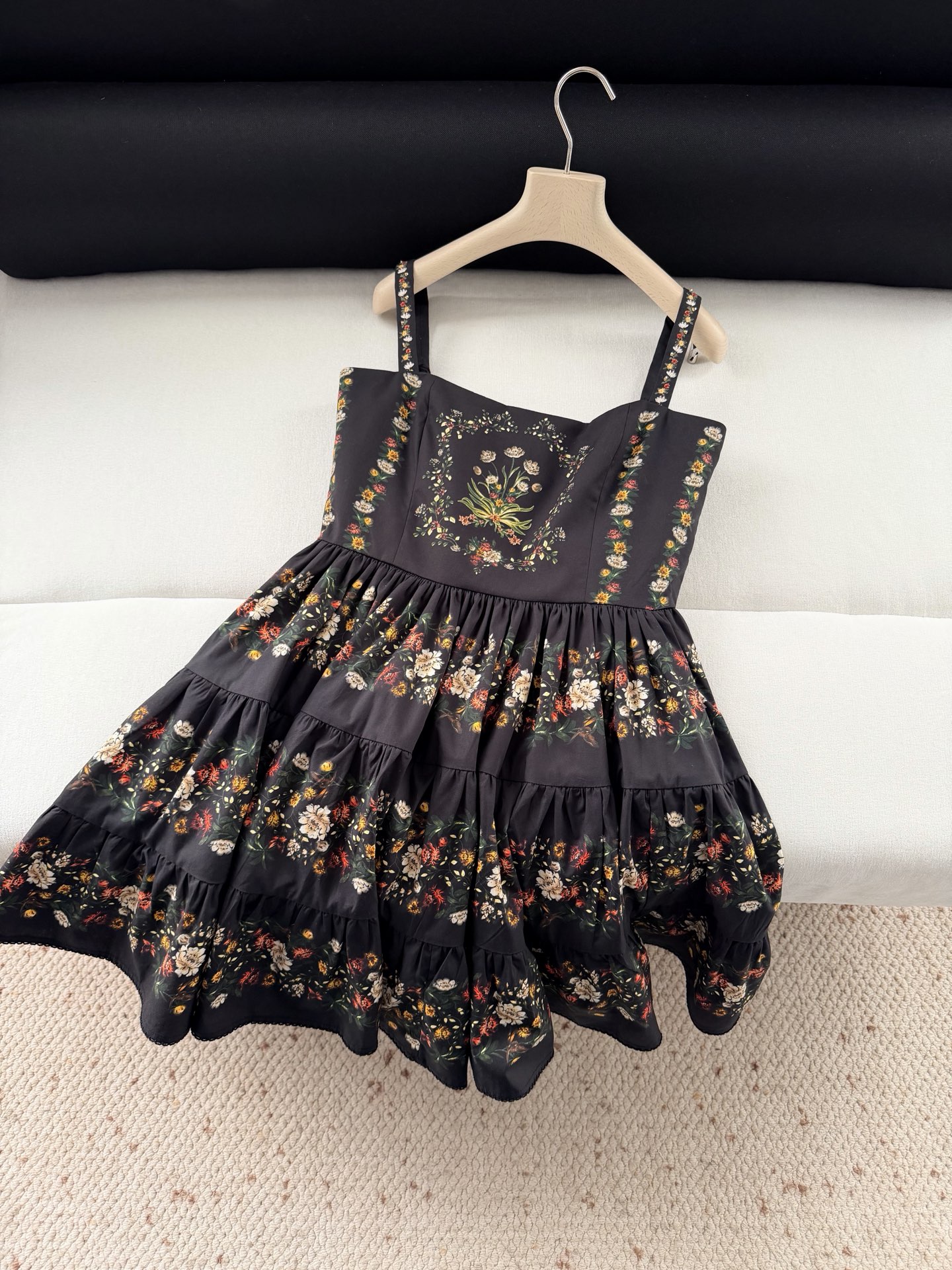 现货‼️‼️/Lima分层花卉连衣裙✨Agua ✘ 2026💐早春风光已至！这款“Lima”连衣裙的完美