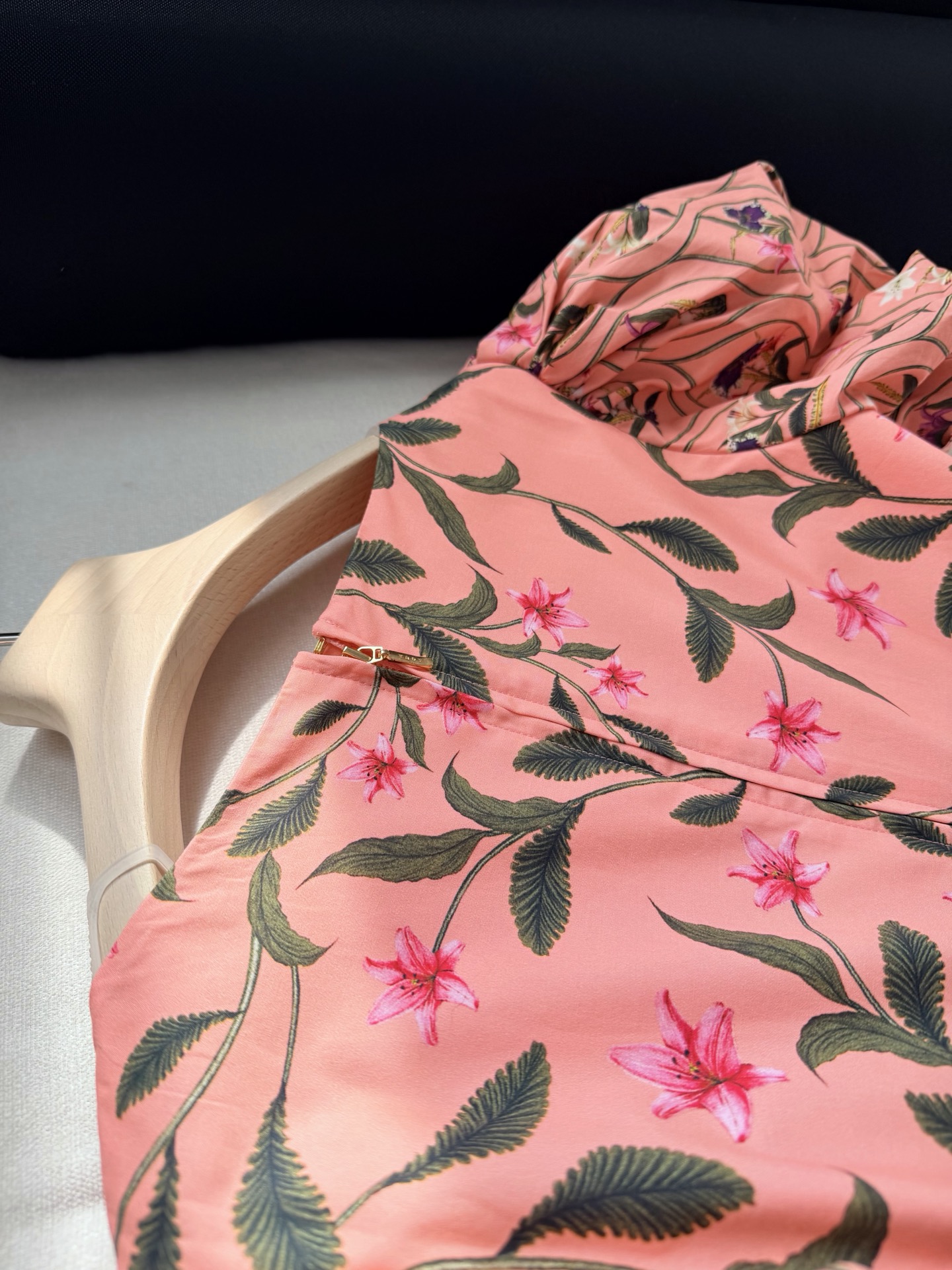 现货‼️‼️/泡泡袖钉珠连衣裙✨Agua by Agua Bendita，棉布花卉印花，法式宫廷泡泡袖设