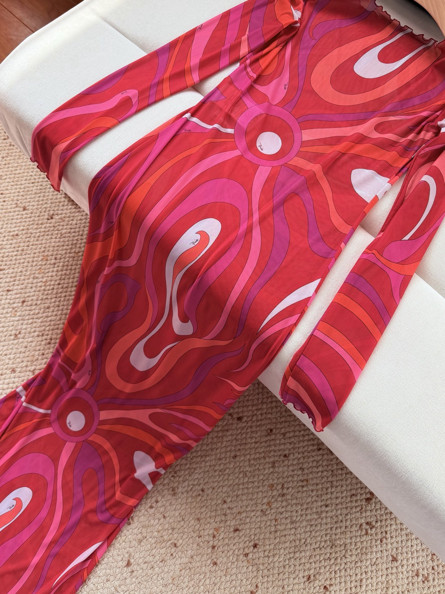 现货‼️‼️/薄纱透视连衣裙✨典藏的“Marmo”漩涡图案环绕印花，薄纱罩衫式长裙，网布制成 修身裁剪 