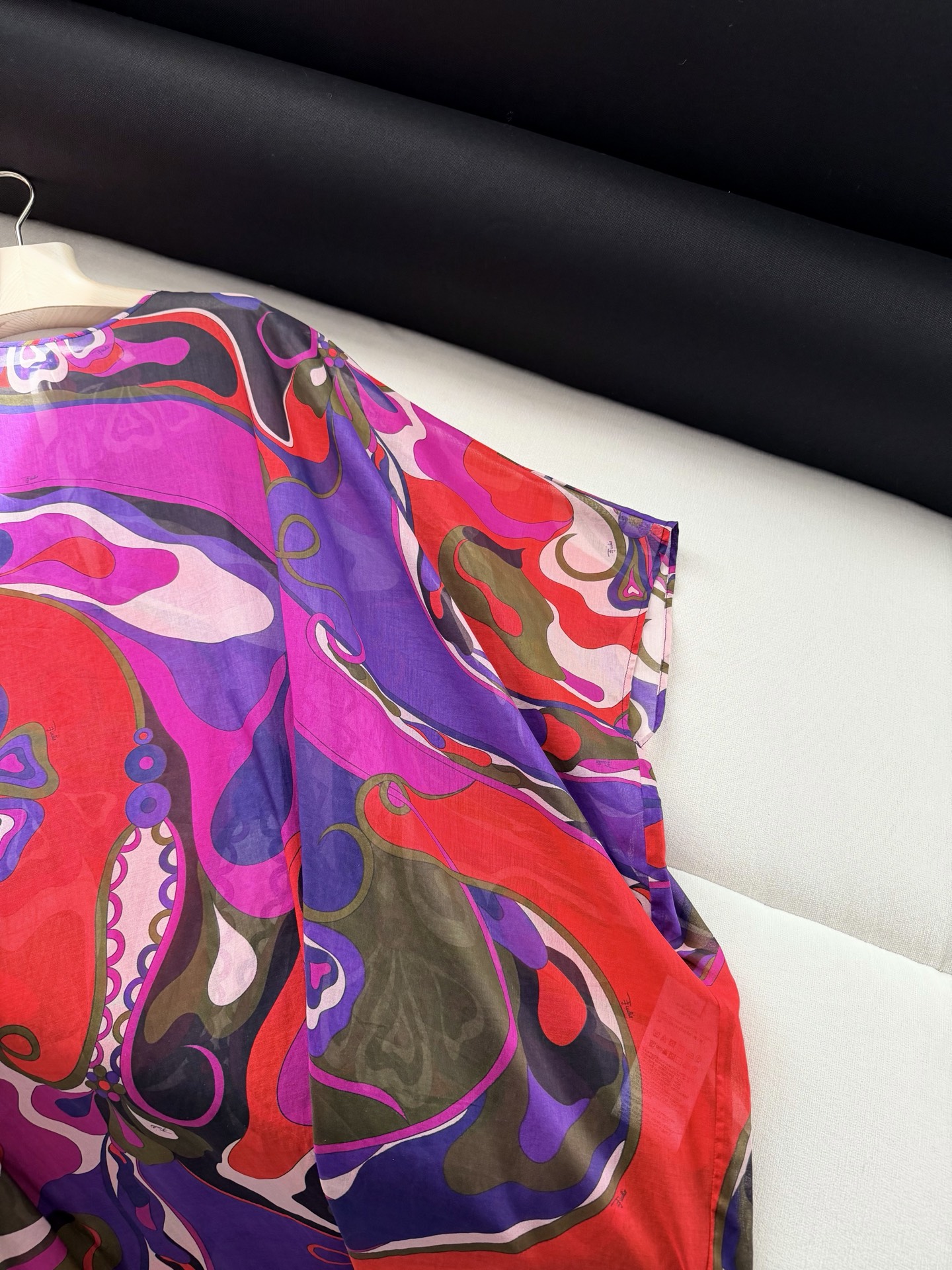 现货‼️‼️/罩衫式连衣裙✨甄选100%轻薄棉质制成，圆领 后领系带，采用宽松廓形，Orchidee多色