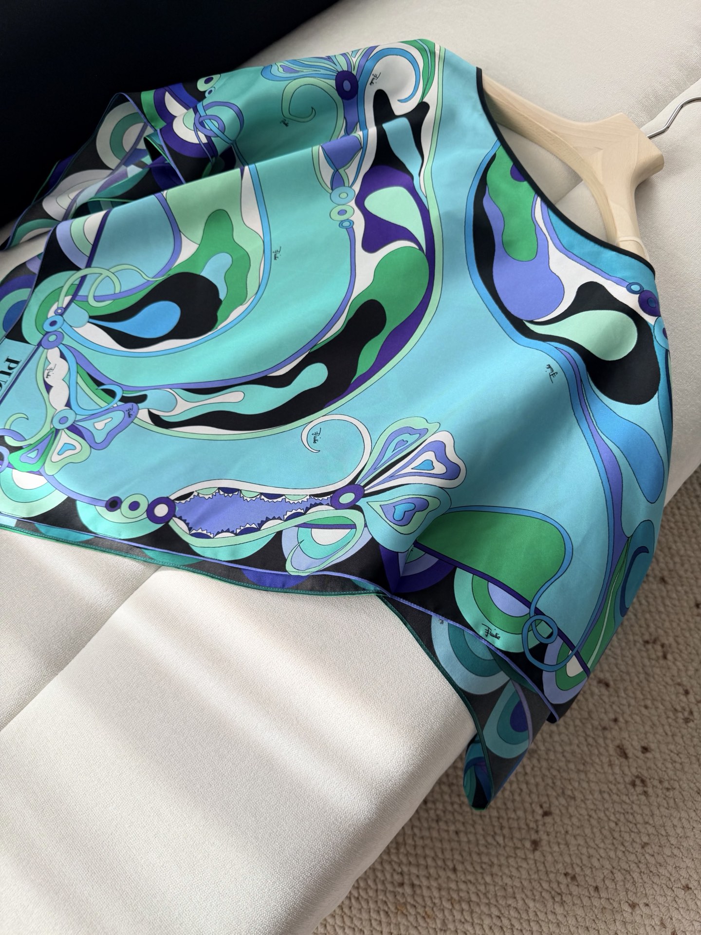 现货‼️‼️/Orchidee印花斗篷罩衫✨18姆斜纹真丝面料（无闭合）套头，前后片幅定位迷幻漩涡印花图