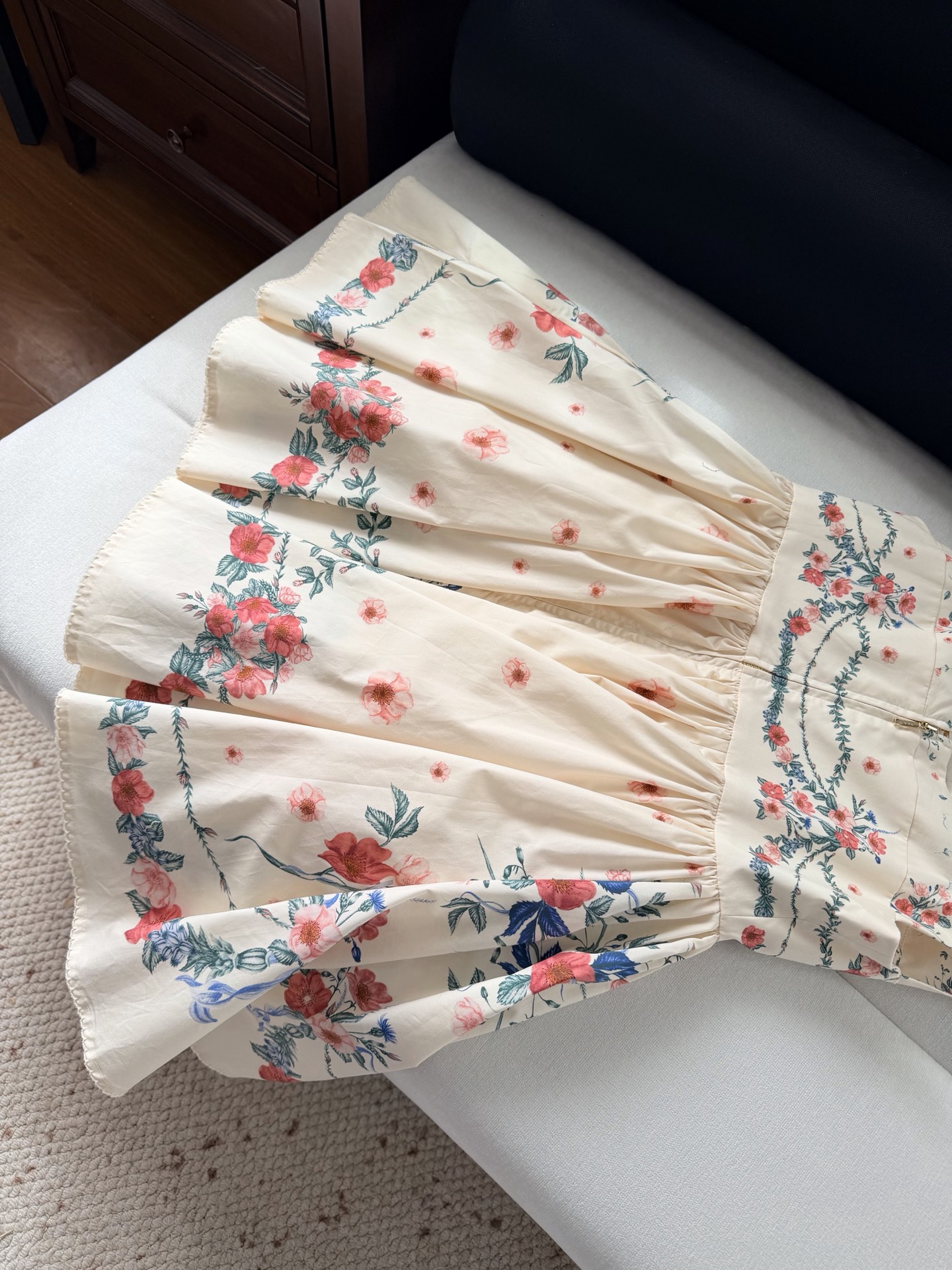 现货‼️‼️/花卉娃娃连衣裙✨Agua ✘ 2026💐由100%棉质制作印成，饰有精致定位Hierbab