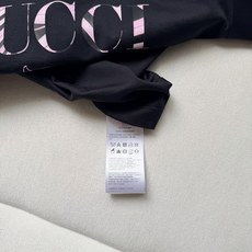 现货‼️‼️/logo图案印花t恤✨渐变色标识印花,采用平纹棉质针织面料制作,螺纹圆领 短袖直身下摆,可 现货‼️‼️/logo图案印花t恤✨渐变色标识印花,采用平纹棉质针织面料制作,螺纹圆领 短袖直身下摆,可