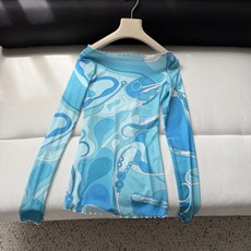 现货‼️‼️/蓝色薄纱透视上衣✨典藏的“Marmo”漩涡图案环绕印花,薄纱罩衫式上衣,轻盈有弹力的网布制 现货‼️‼️/蓝色薄纱透视上衣✨典藏的“Marmo”漩涡图案环绕印花,薄纱罩衫式上衣,轻盈有弹力的网布制
