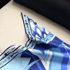 现货‼️‼️🛒款号/Vivara斗篷罩衫✨18姆斜纹真丝面料(无闭合)套头,前后片幅定位漩涡迷幻纹印花图 现货‼️‼️🛒款号/Vivara斗篷罩衫✨18姆斜纹真丝面料(无闭合)套头,前后片幅定位漩涡迷幻纹印花图