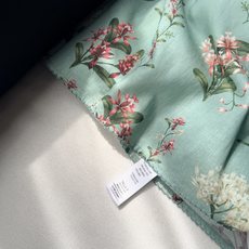 现货‼️‼️/绿色吊带连衣裙✨全身定位印花裁片,肩带腰间手工刺绣钉珠,太重磅了,融合传统手工艺与现代剪裁 现货‼️‼️/绿色吊带连衣裙✨全身定位印花裁片,肩带腰间手工刺绣钉珠,太重磅了,融合传统手工艺与现代剪裁