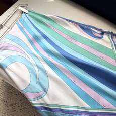 半裙✨100%斜纹绸真丝、Cigni Print Silk Handkerchief Skirt,带有几 半裙✨100%斜纹绸真丝、Cigni Print Silk Handkerchief Skirt,带有几