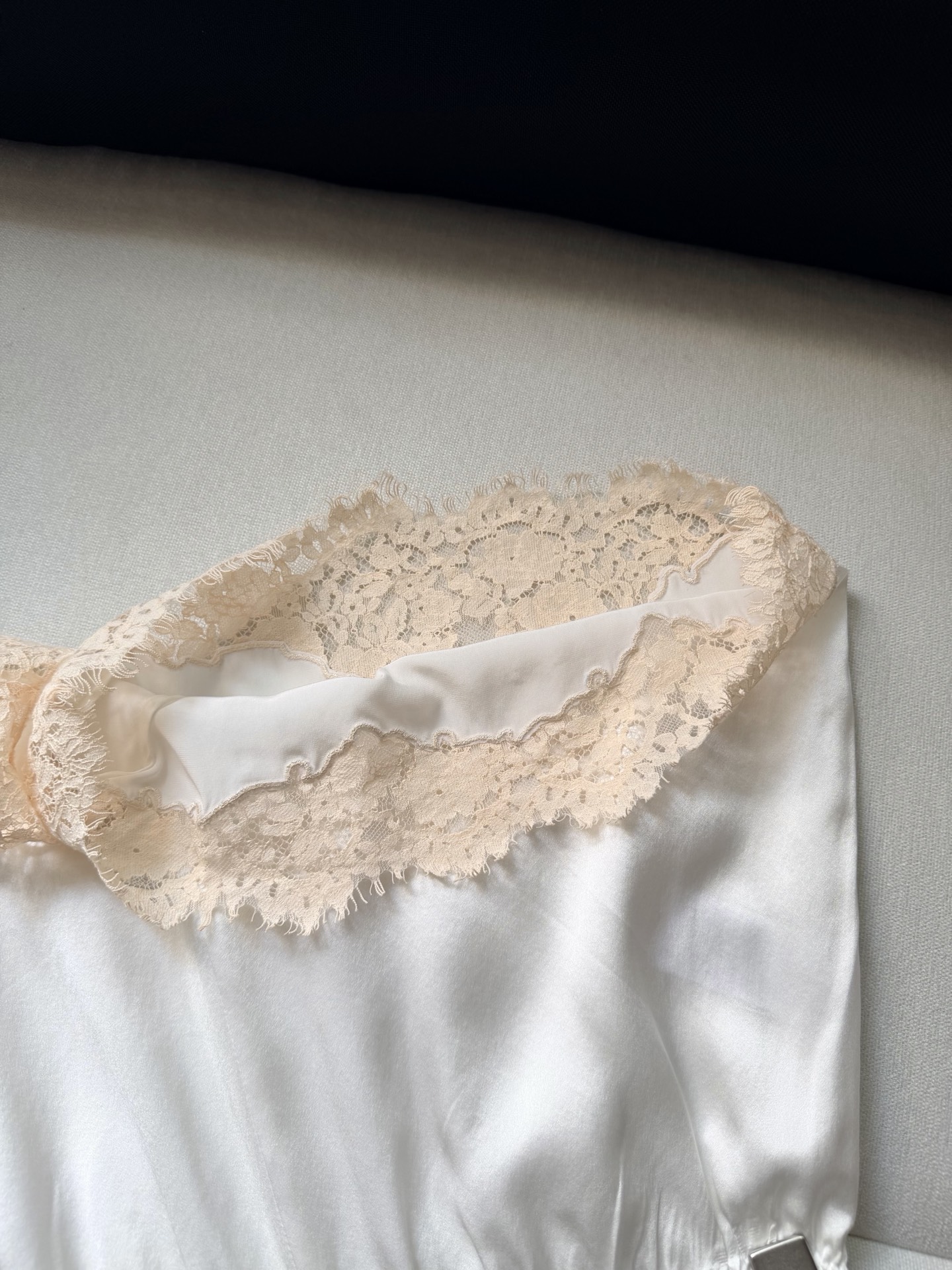 丝饰边真丝短裤✨IONA经典百搭蕾丝拼接真丝短裤,Iona lace-trimmed silk shor 丝饰边真丝短裤✨IONA经典百搭蕾丝拼接真丝短裤,Iona lace-trimmed silk shor