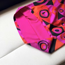 Occhi连衣裙✨100%重磅斜纹真丝、色彩鲜艳的Occhi定位裁剪印花图案,方形领口增添了现代感和时尚 Occhi连衣裙✨100%重磅斜纹真丝、色彩鲜艳的Occhi定位裁剪印花图案,方形领口增添了现代感和时尚