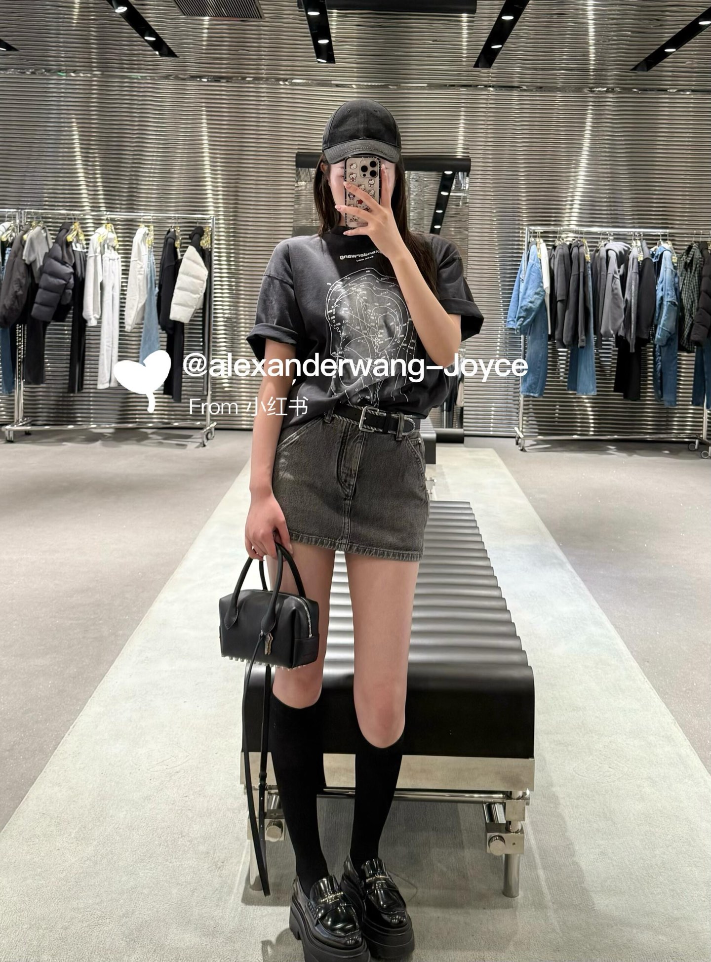 NO:728832,,,19860909,,,Women's clothing