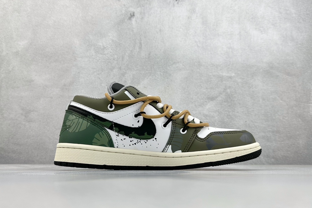 220 Nike Air Jordan 1 Low 乔1 AJ1低帮板鞋 553558-040