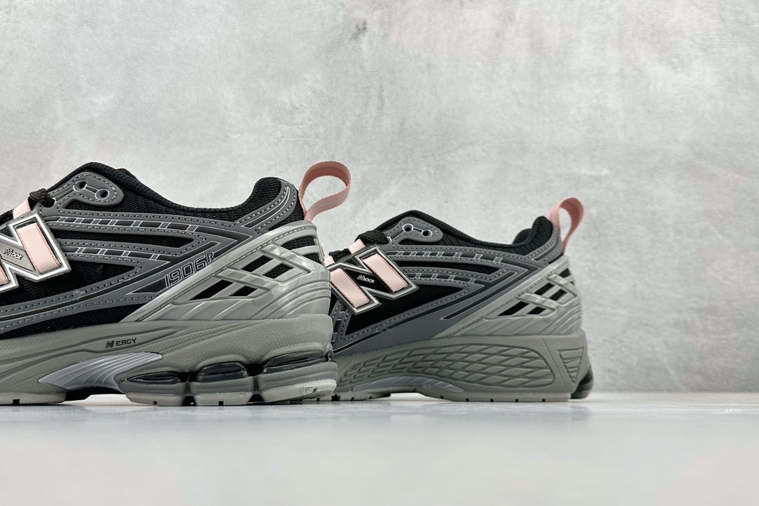 240 New Balance 1906系列复古老爹风休闲运动慢跑鞋 M1906RHC