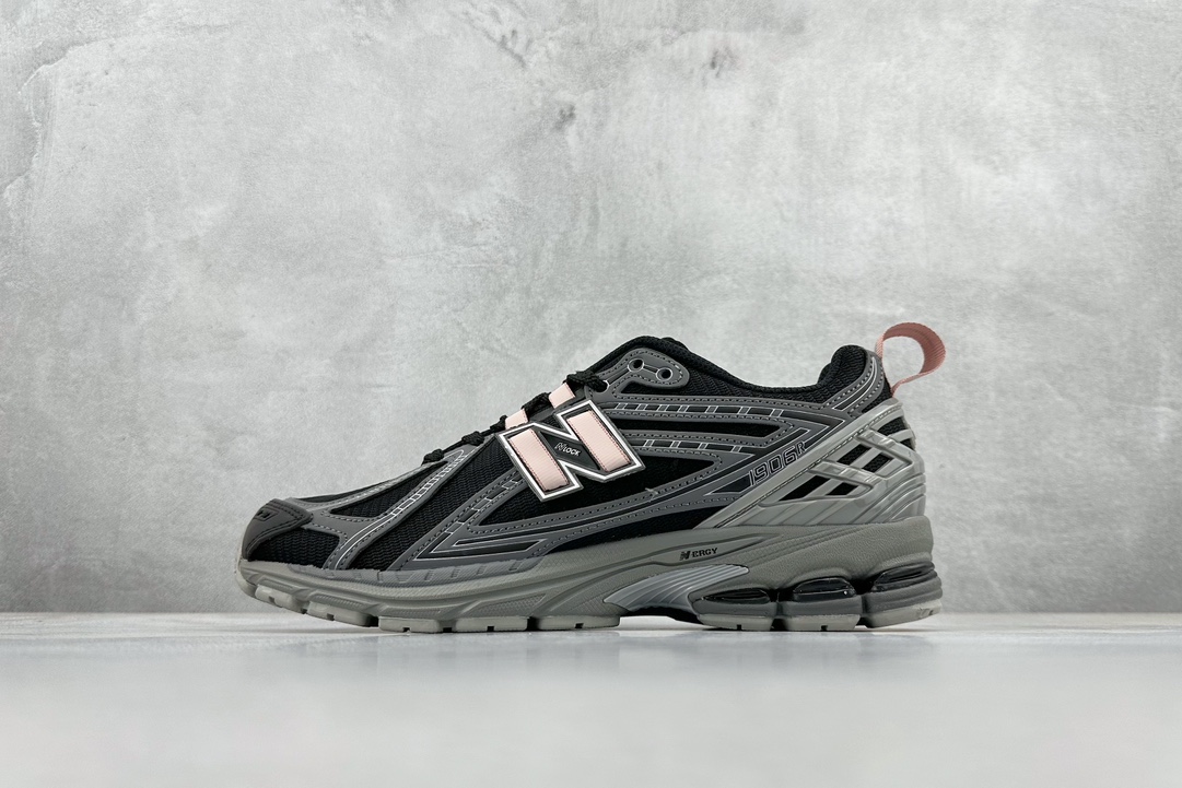 240 New Balance 1906系列复古老爹风休闲运动慢跑鞋 M1906RHC