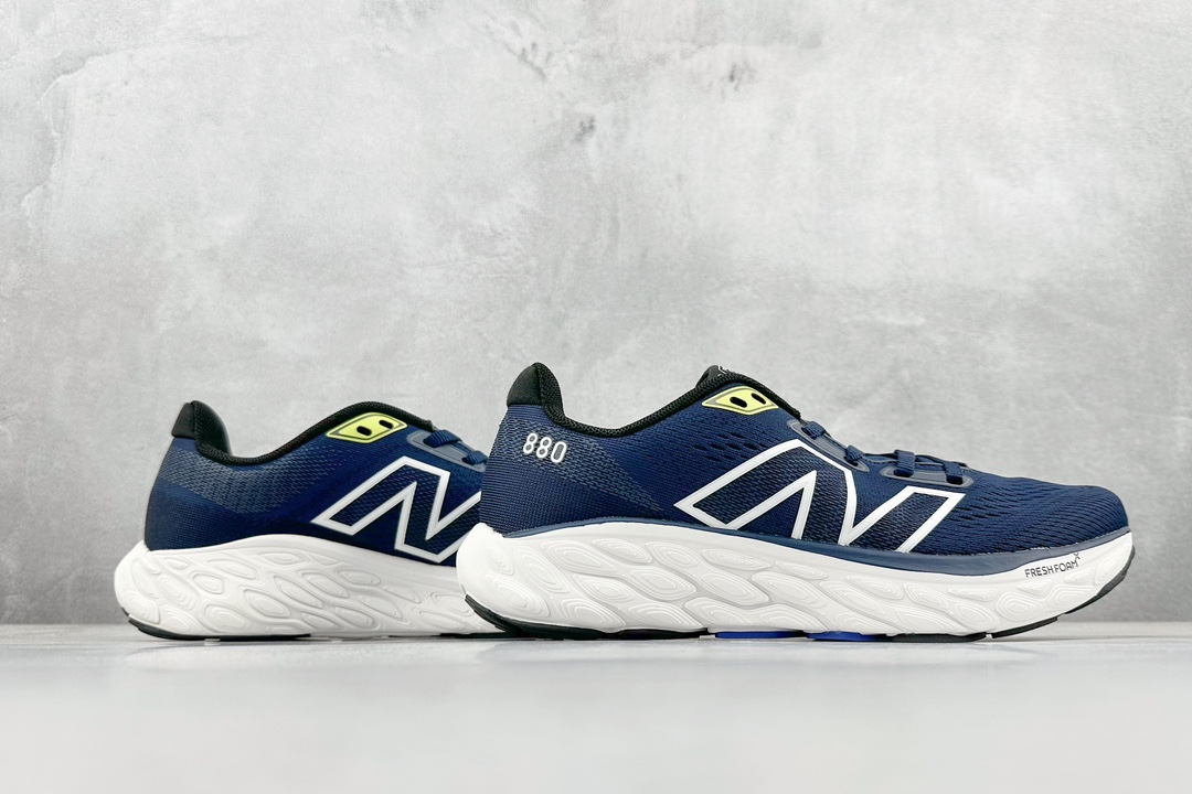 170 New Balance NB FuelCell Propel 防滑耐磨低帮跑步鞋  M880S11