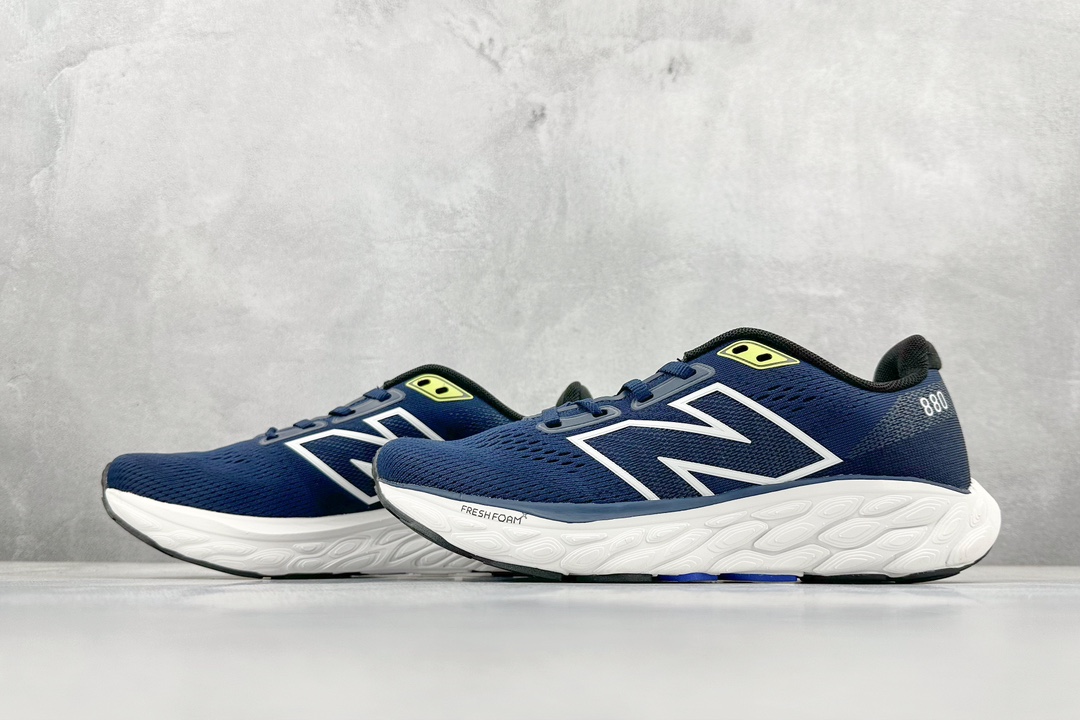 170 New Balance NB FuelCell Propel 防滑耐磨低帮跑步鞋  M880S11