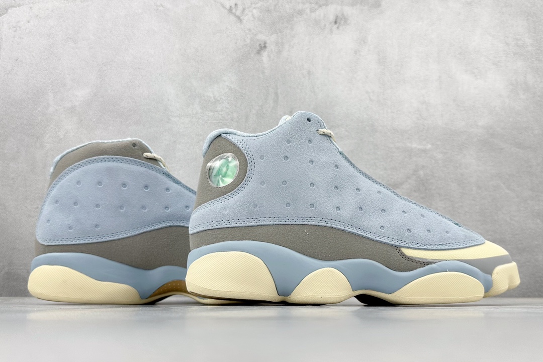 300 Air Jordan 13 Retro “GiGI”AJ13 浅蓝色经典情怀之作 DX5763-100