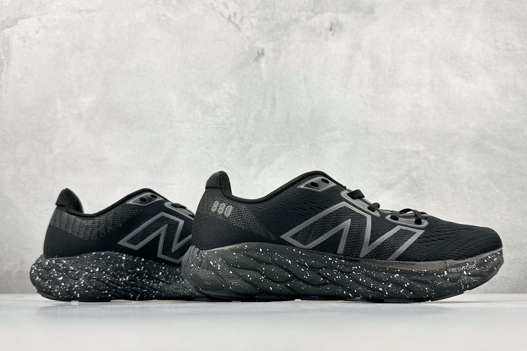 170 New Balance 880系列 轻化透气复古休闲运动慢跑鞋 M880S27